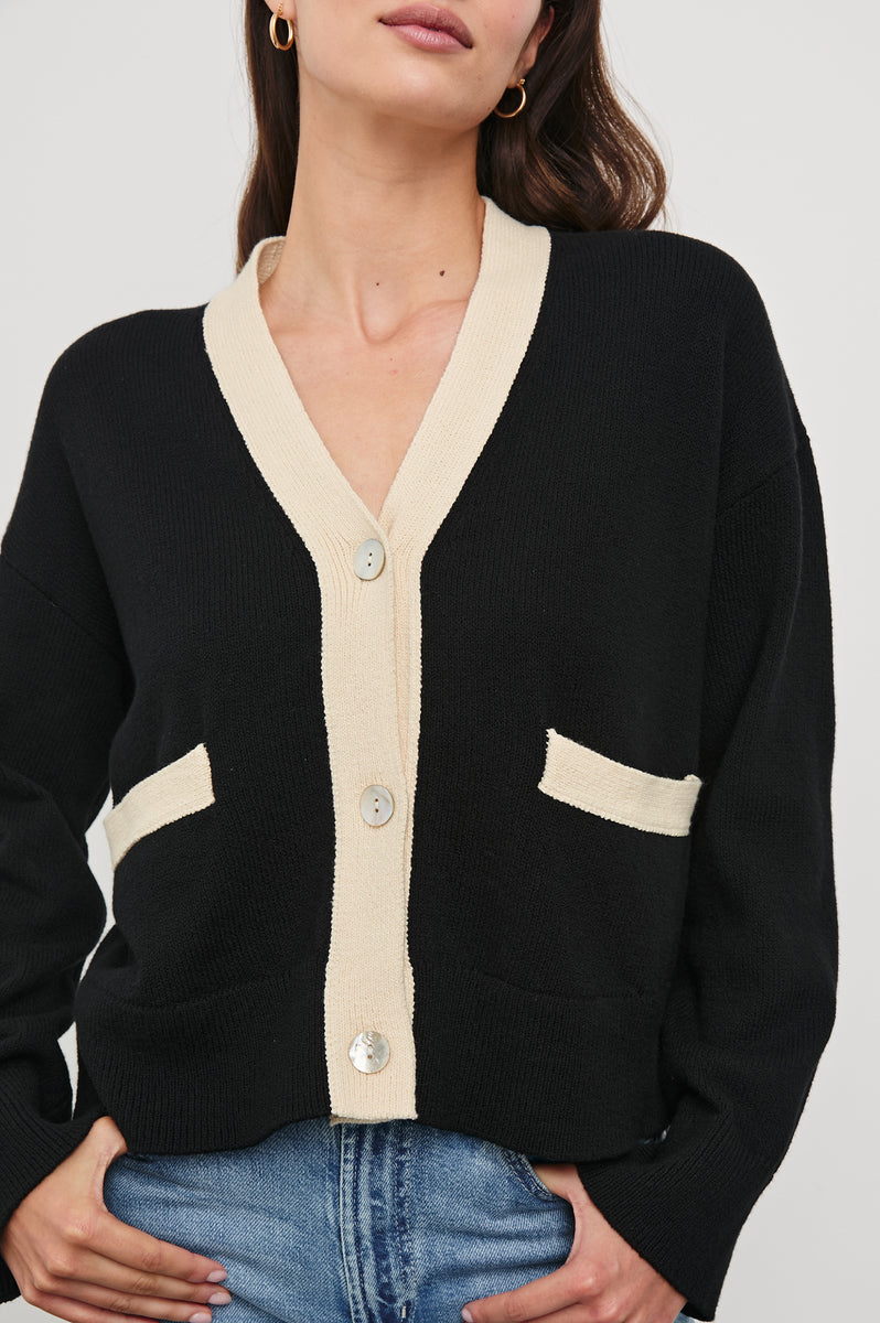 WHITE JAM SHIROSE CARDIGAN ブラック Mサイズ GENEVA CARDIGAN - BLACK IVORY – Rails