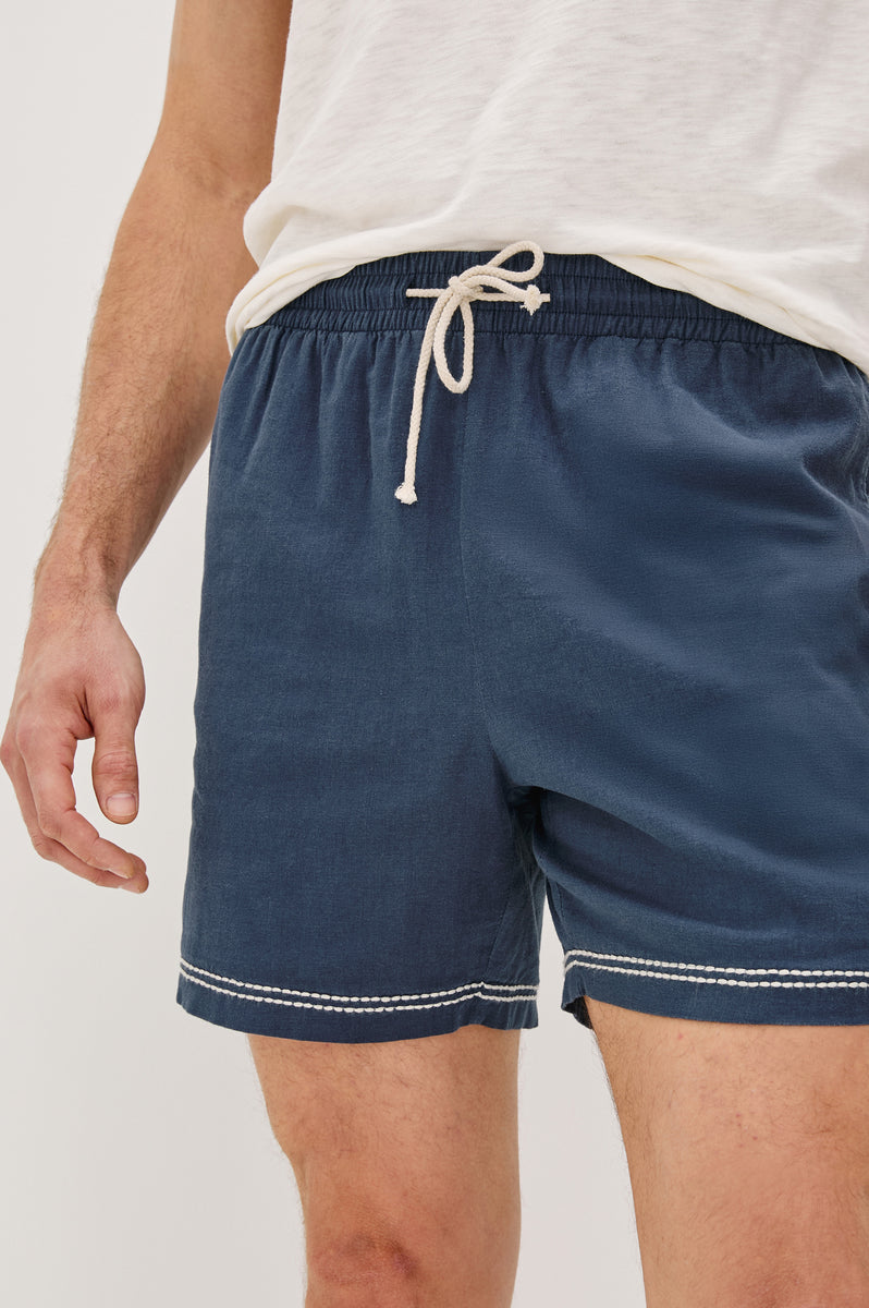 HUDSON SHORT - NAVY WHITE PALM – Rails