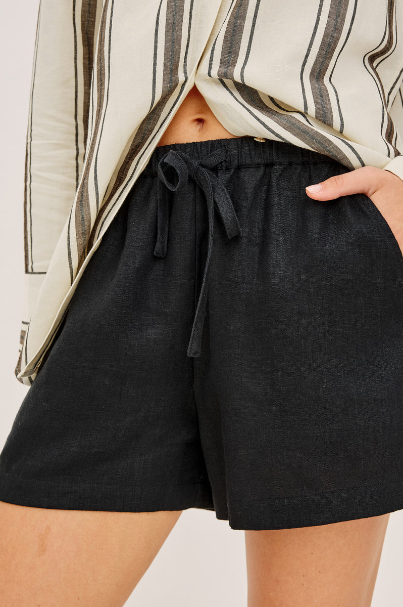 JENNER SHORT - BLACK – Rails
