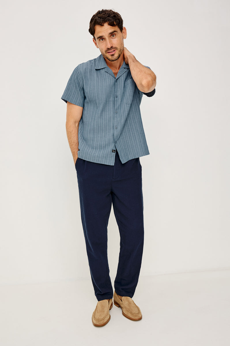 marine dress shirt Rails | Ohana - | Premium Cotton | Size L MD-04-02-2025 Black to Red Ombre Shirts are surplus and Size:NUM4