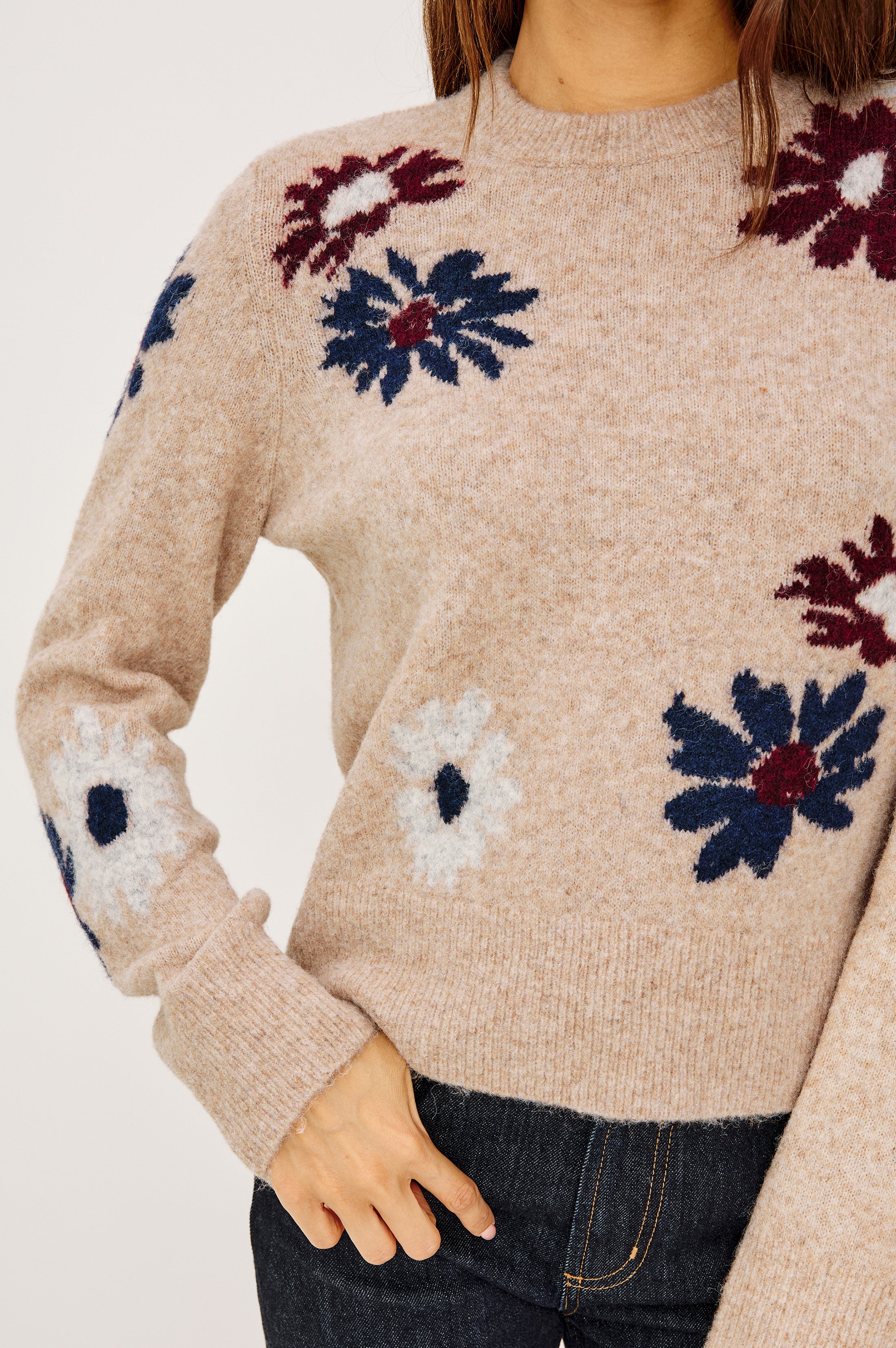 トレーナー/スウェット flower wool yarn EMBLEM sweat 114065.Keep-You-Close-Black-