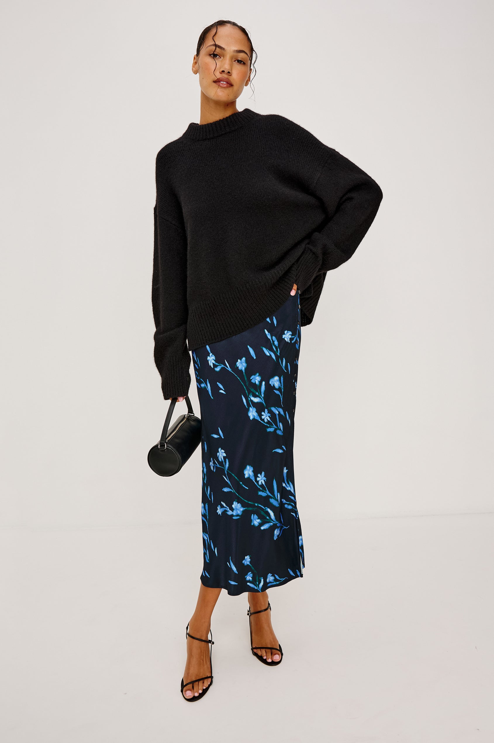 ANYA SKIRT - BLUE CARNATION