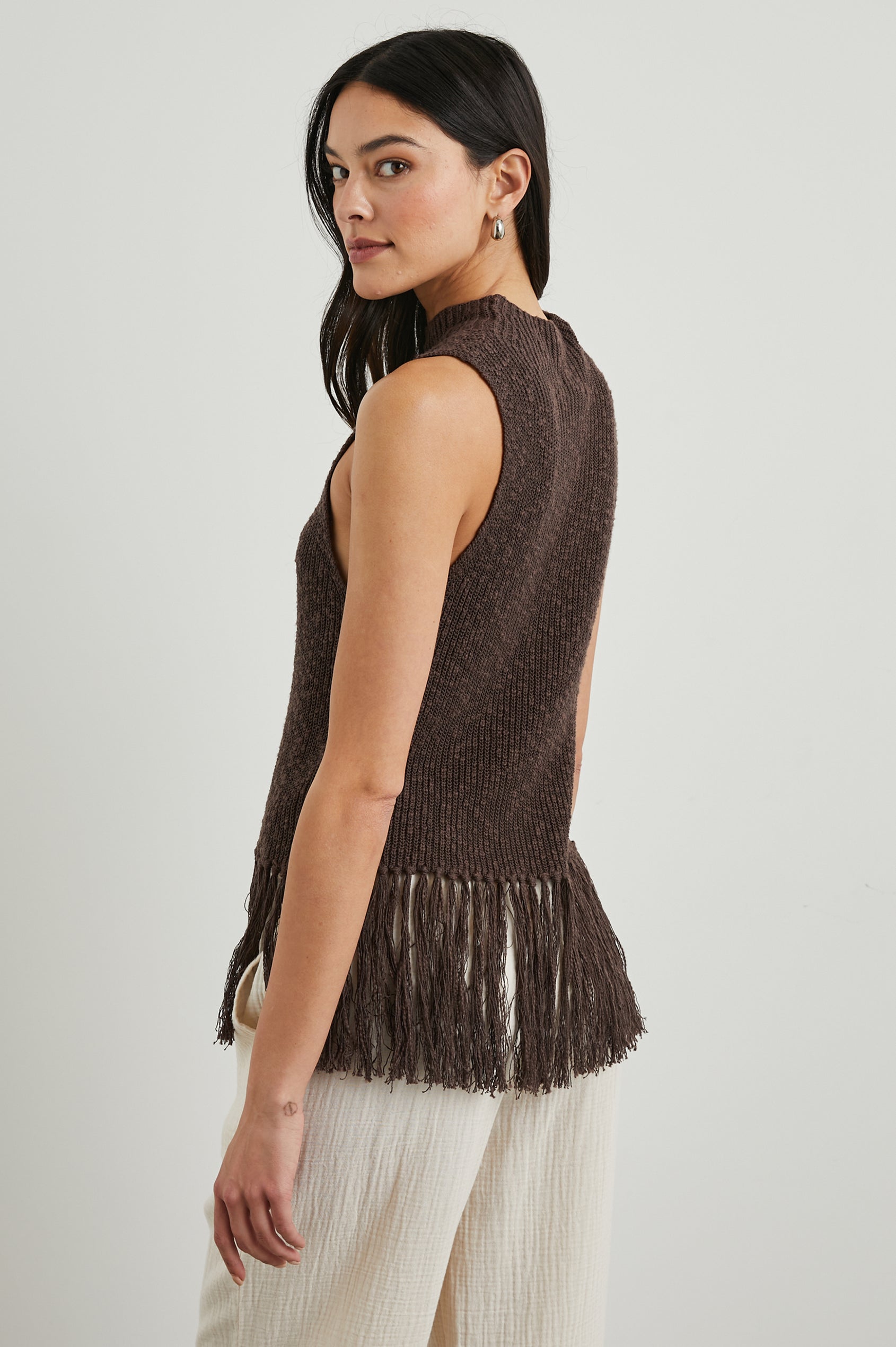 ASTRID-UMBER-BACK ANGLE