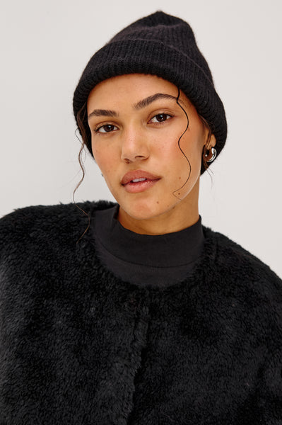 Autumn Cashmere Black Pearl Beanie AUTUMN CASHMERE SILK BEANIE - BLACK – Rails main image 2