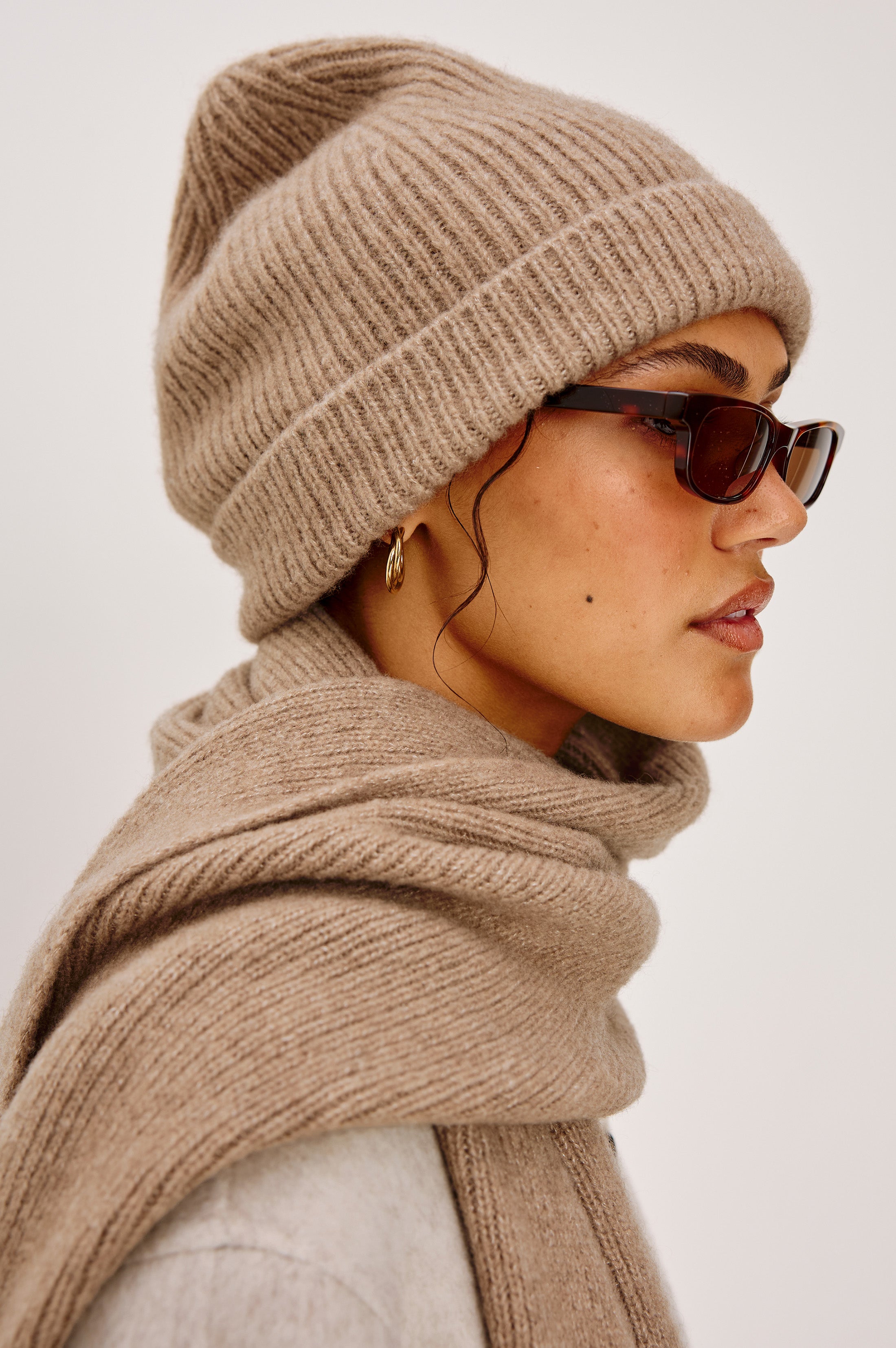 AUTUMN CASHMERE SILK UNISEX BEANIE - OAT – Rails