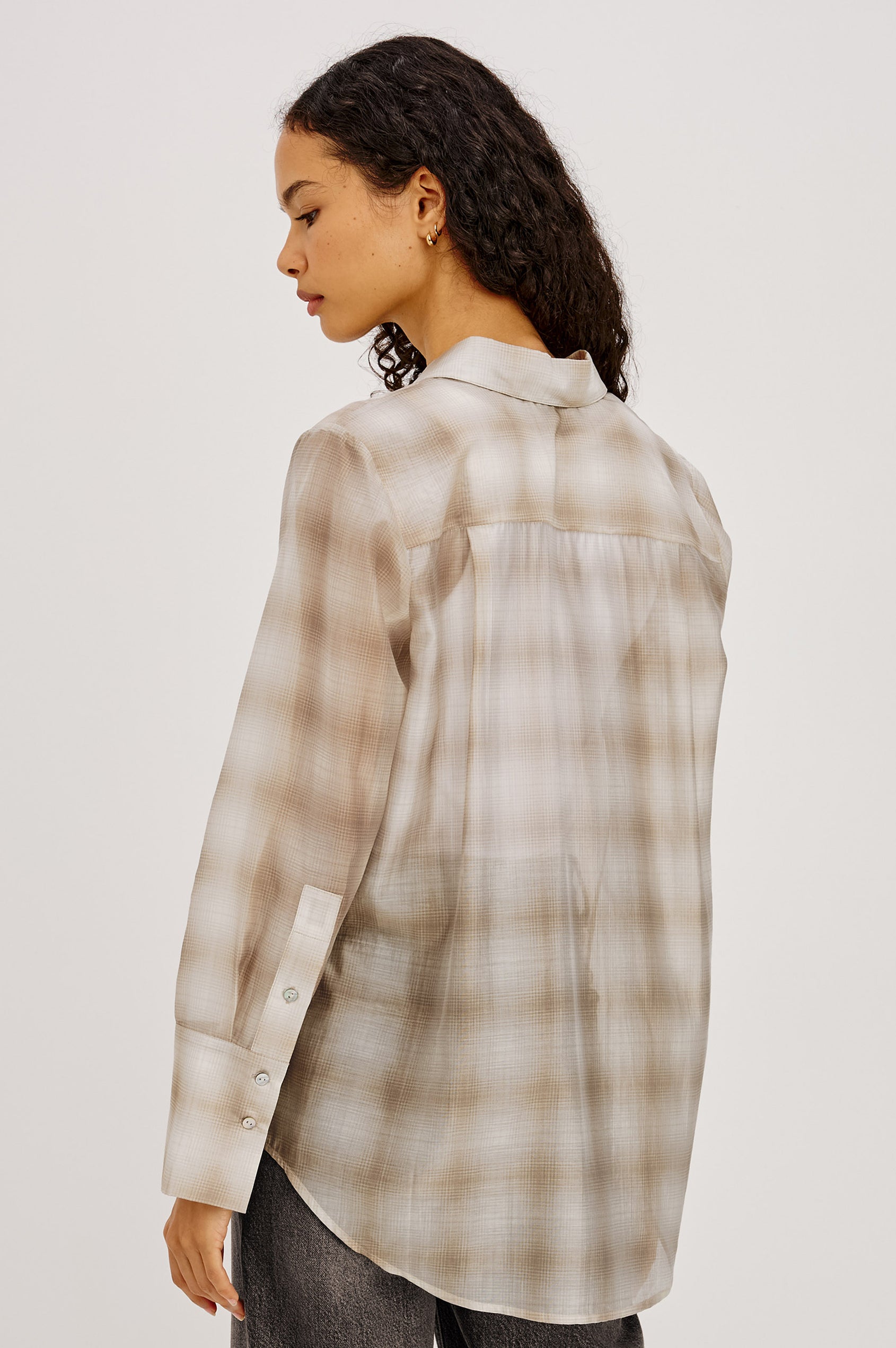 Bishop Shirt in Soft Voile With Collar, Button Front, Long Sleeves, and Relaxed Fit in Mink Vanilla Colorway - Upper Body Back View Featured on Model