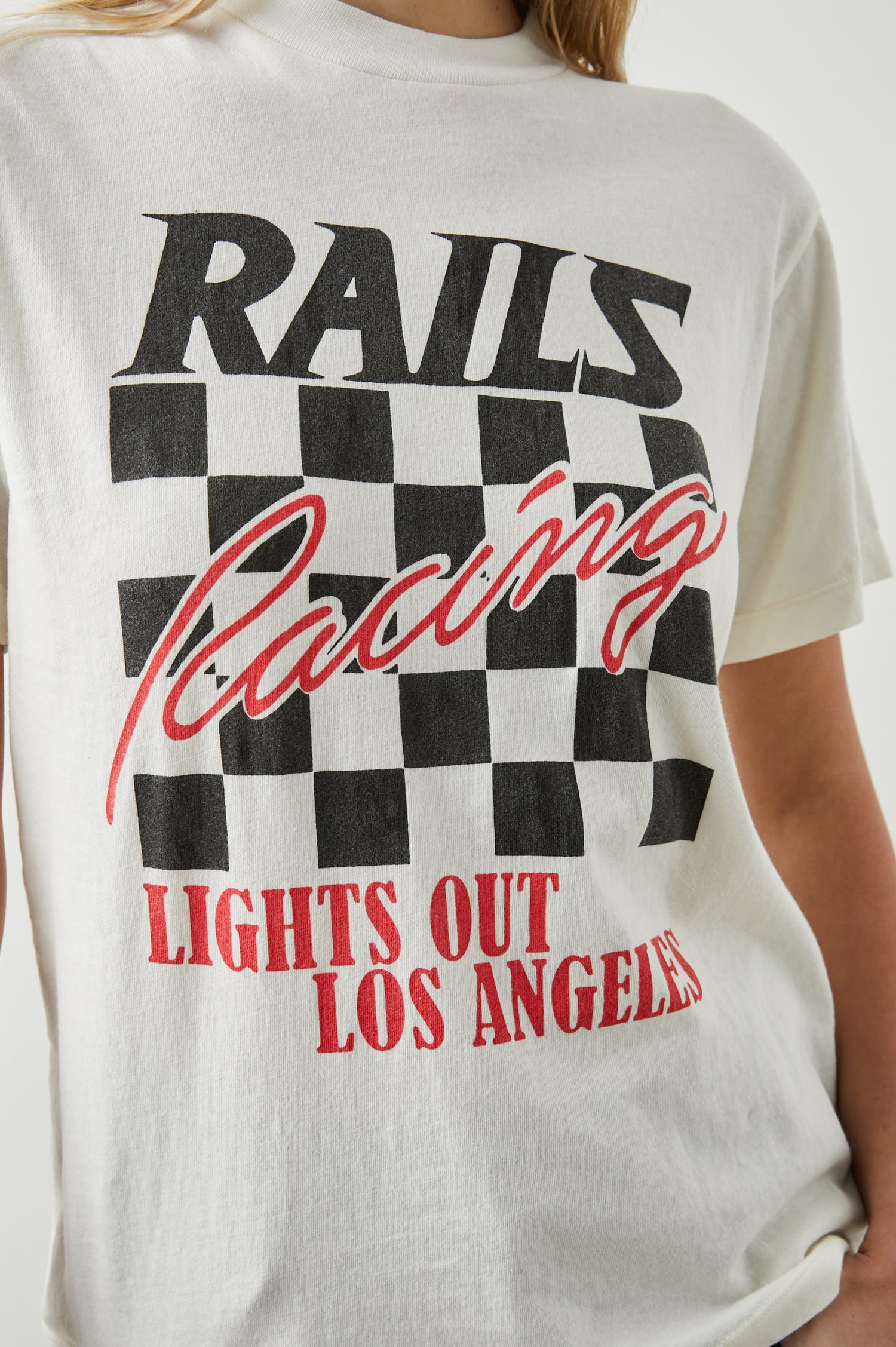 BOYFRIEND-TEE-IVORY-RAILS-RACING-DETAIL