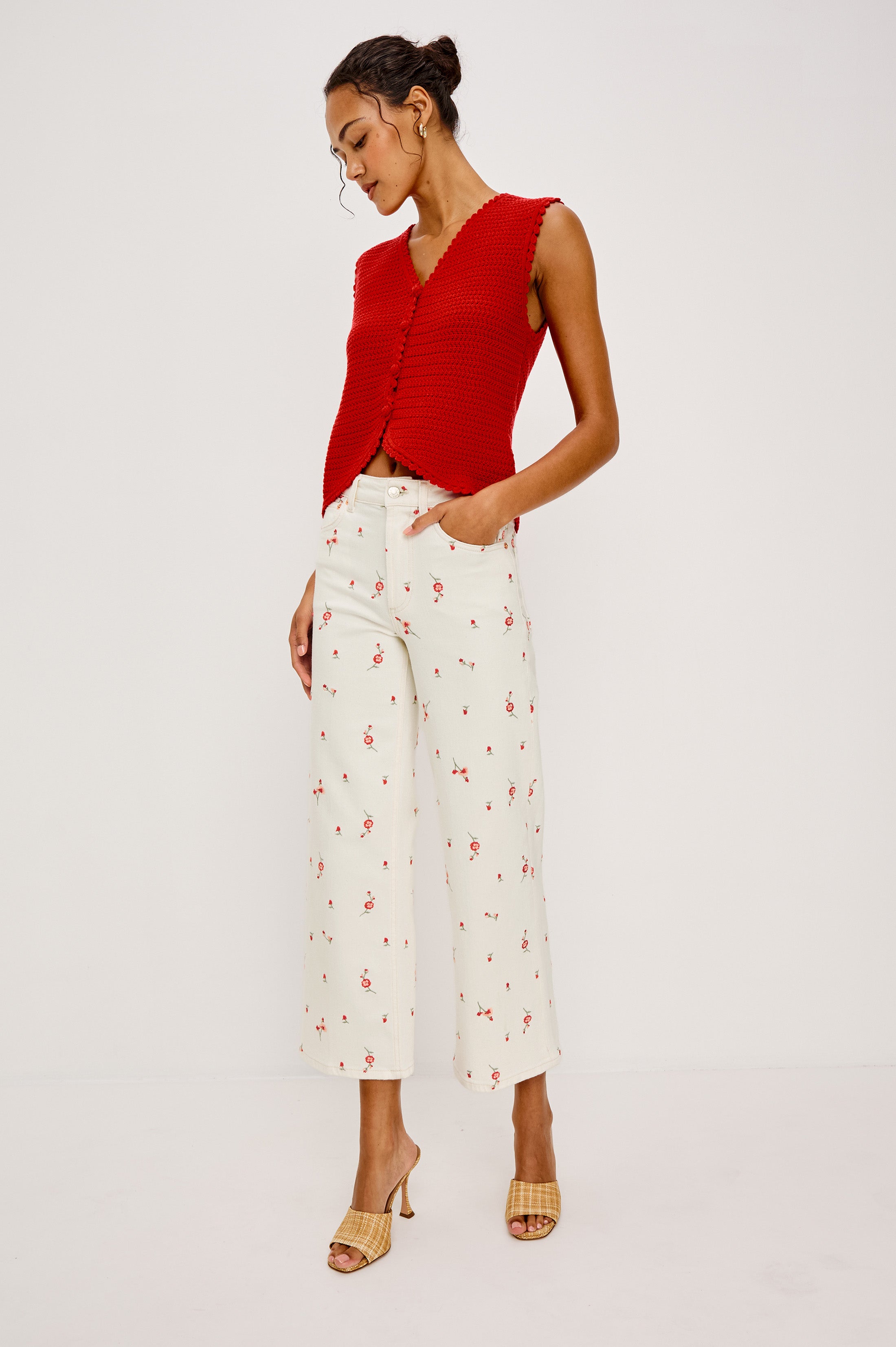 CALYPSO VEST - SCARLET – Rails