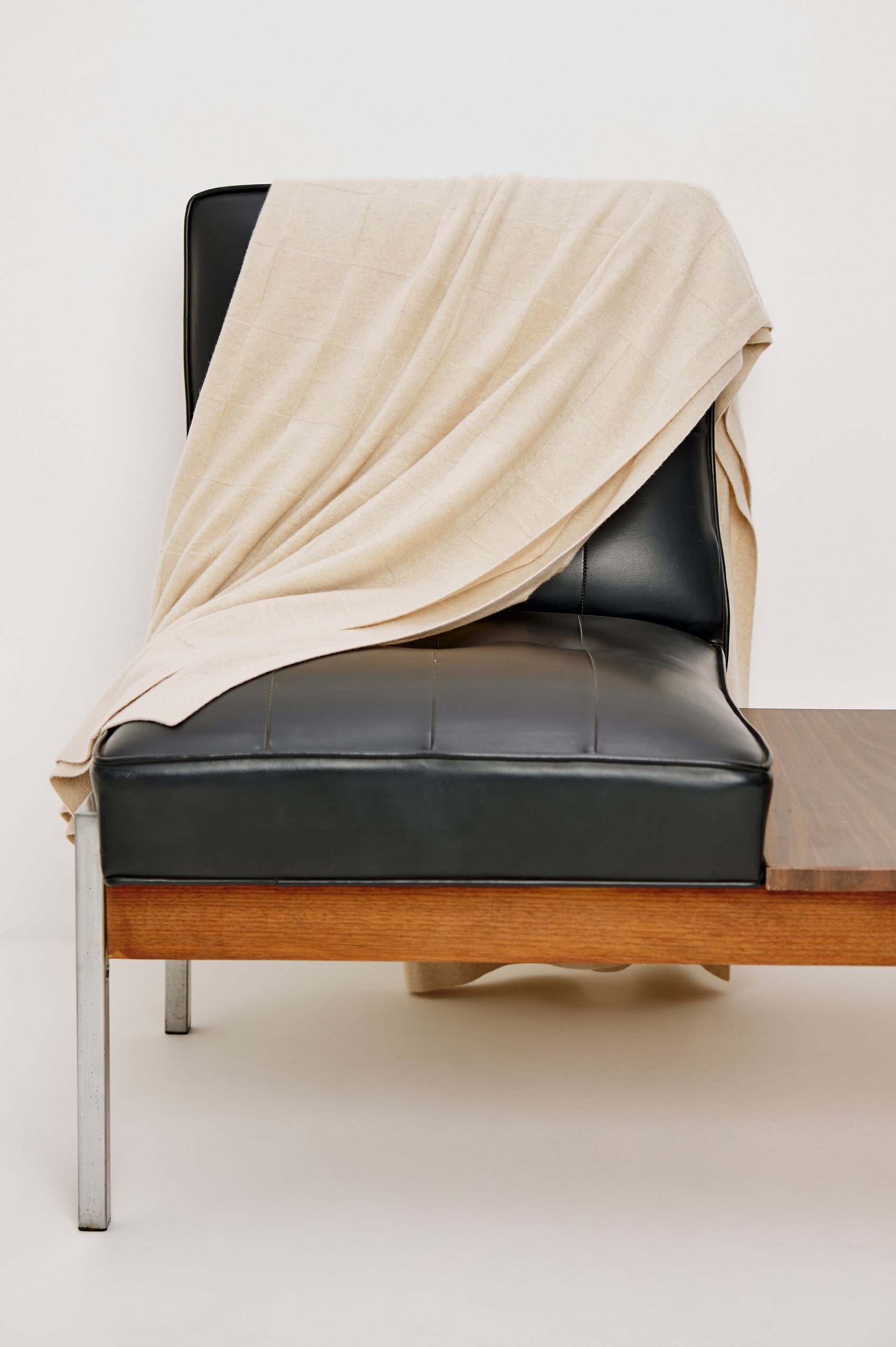 CASHMERE THROW - ALABASTER