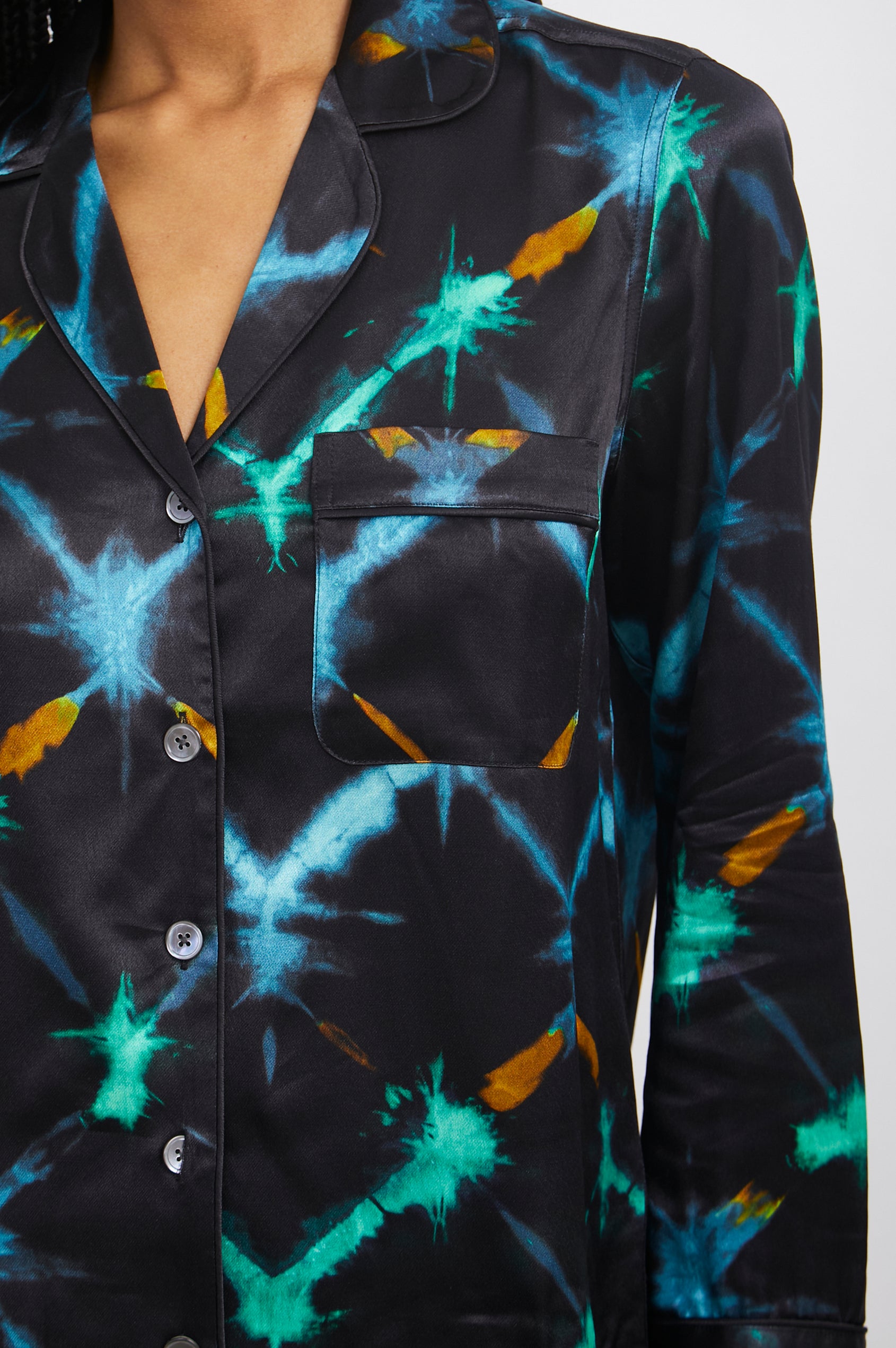 CLARISE-BLACK-NEON-IKAT-DETAIL