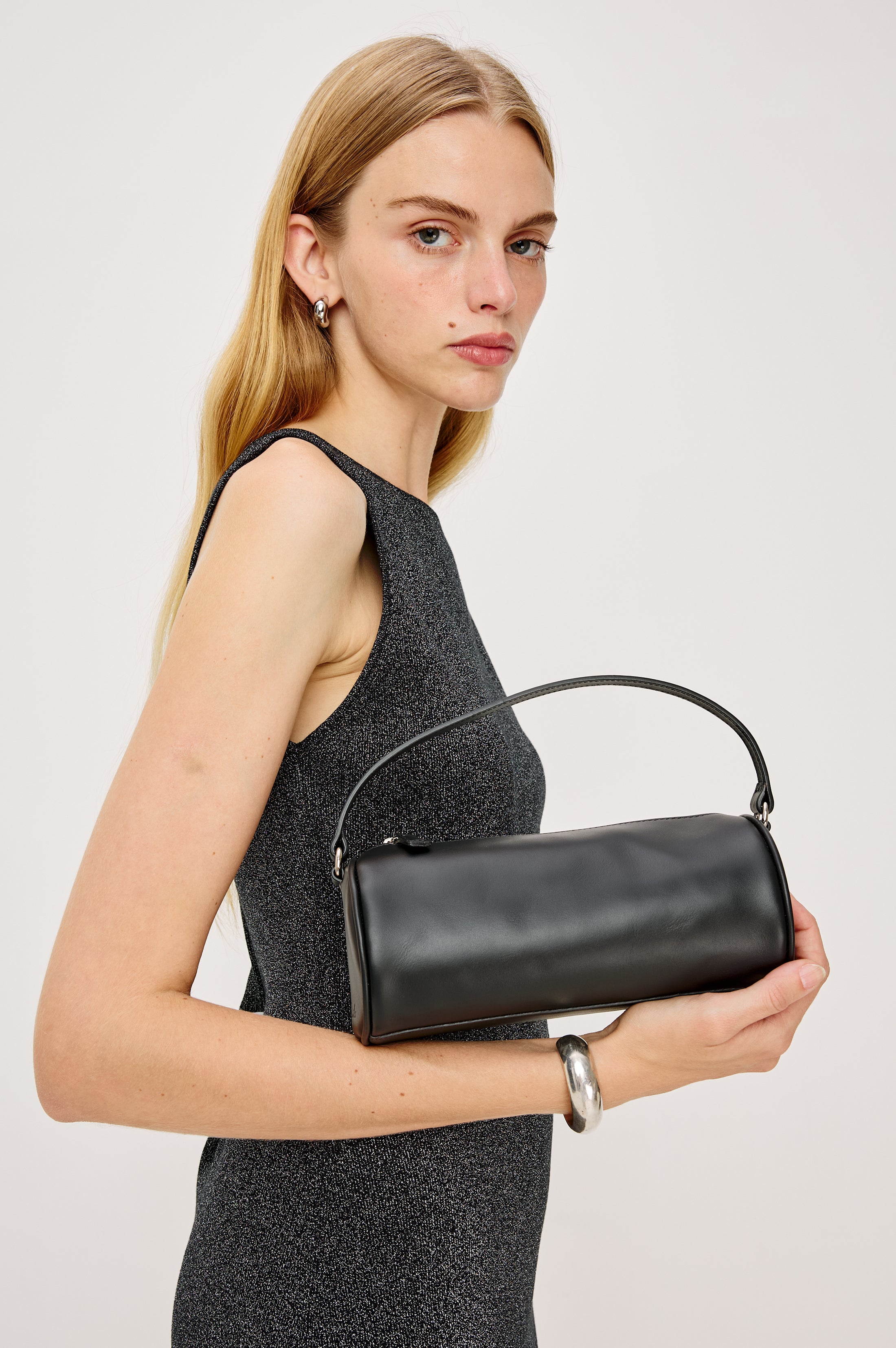 トポロジー　Barrel Bag Small（バレル バッグ スモール）ブラック COMO MINI BARREL BAG - BLACK LEATHER – Rails