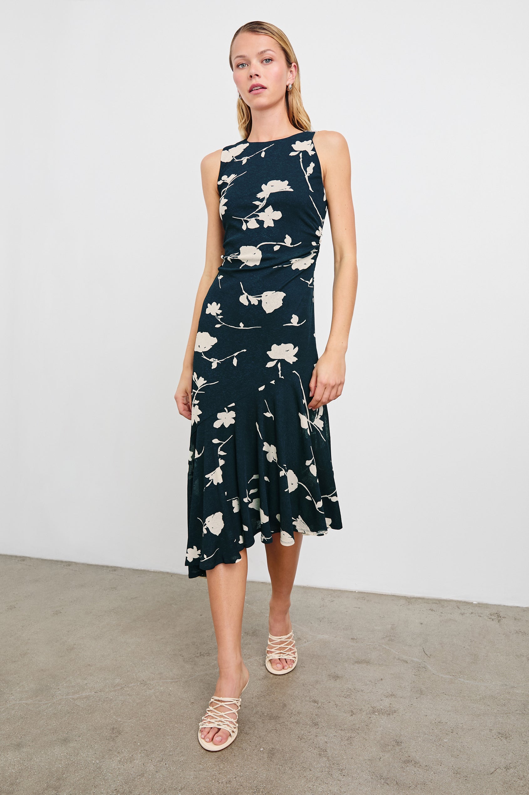 DAIJA-MIDNIGHT-ROSES-FULL FRONT BODY