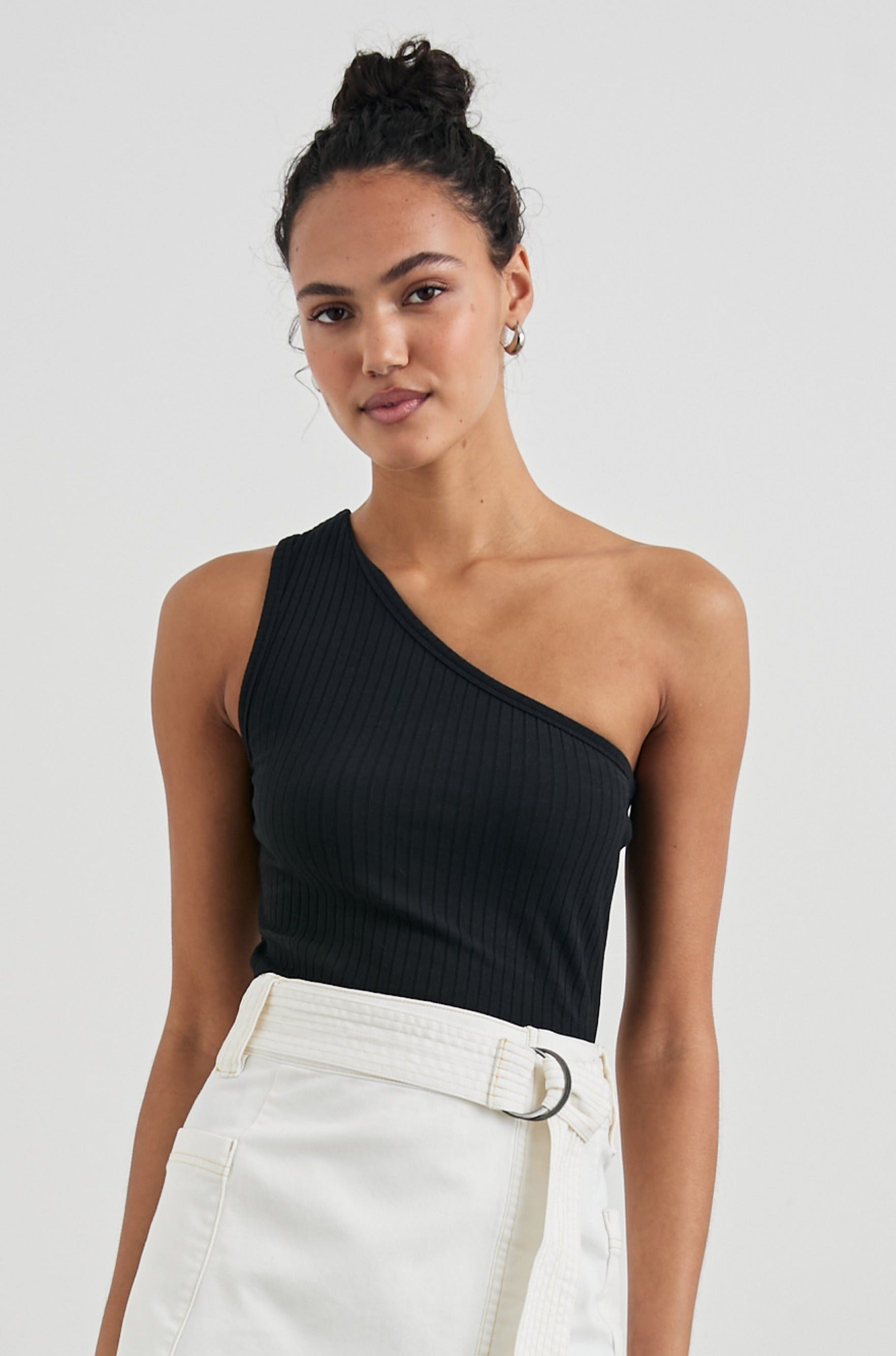 ESTI TOP - TRUE BLACK – Rails