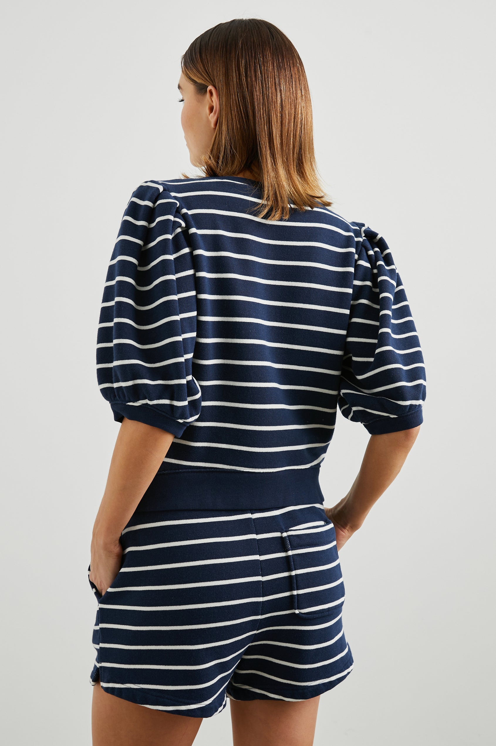 DOM-NAVYWHITESTRIPE-BACK