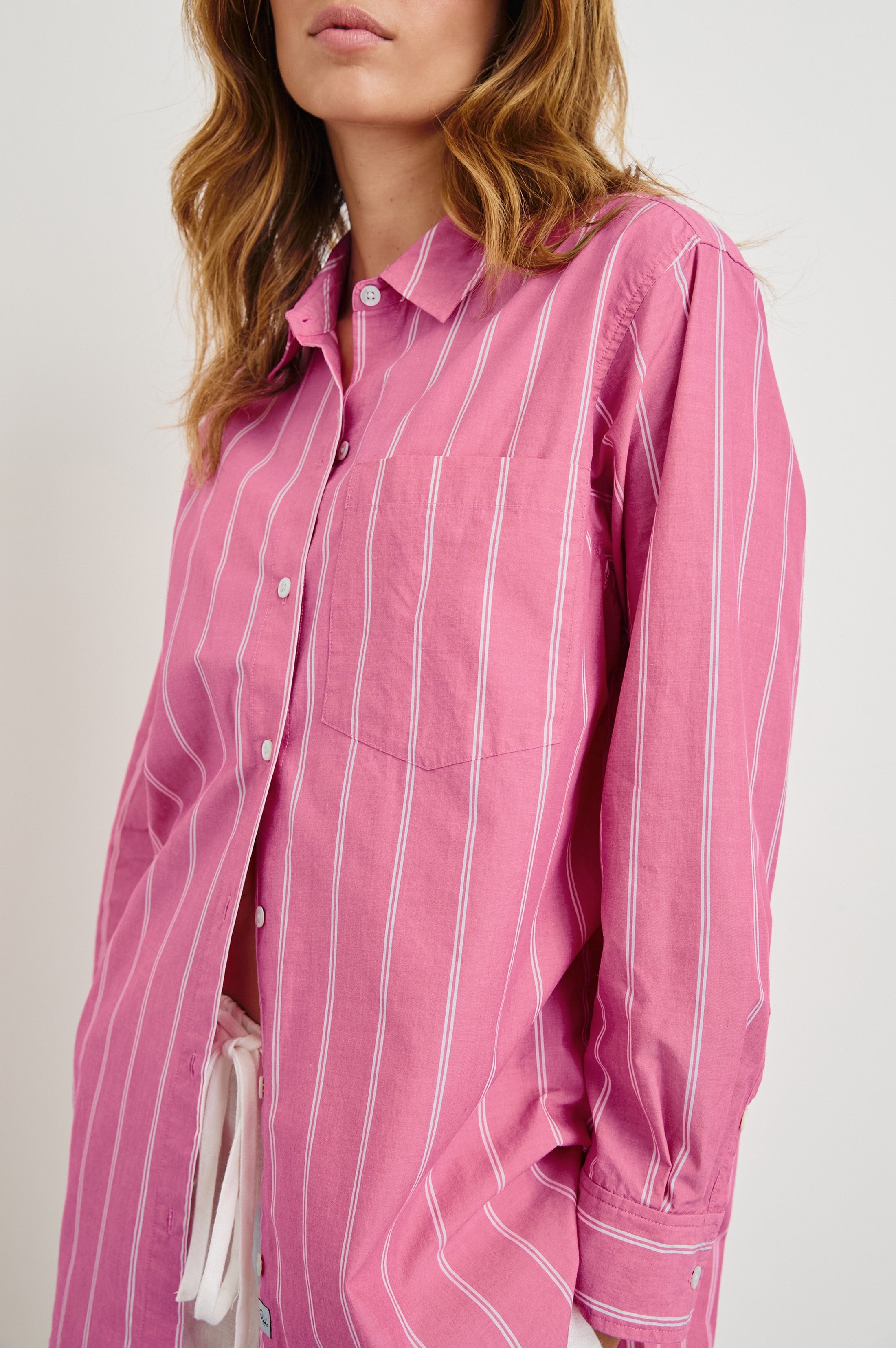 ELSA SHIRT - HIBISCUS WHITE STRIPE – Rails ELSA SHIRT - HIBISCUS WHITE STRIPE – Rails