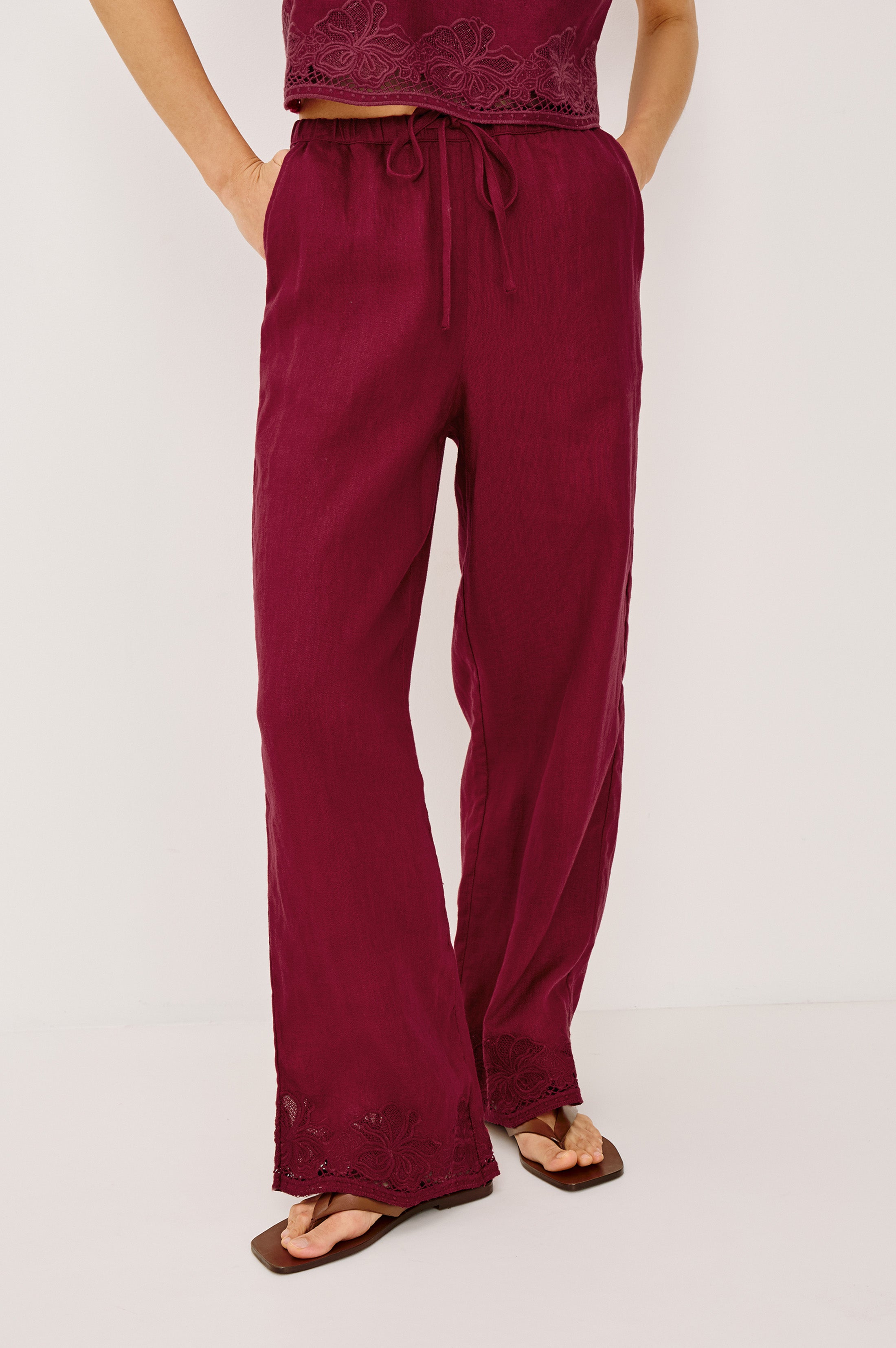emary エメリーLuv bite drawers pantsドロワーズパンツ EMMIE PANT - BERRY HIBISCUS EMBROIDERY – Rails