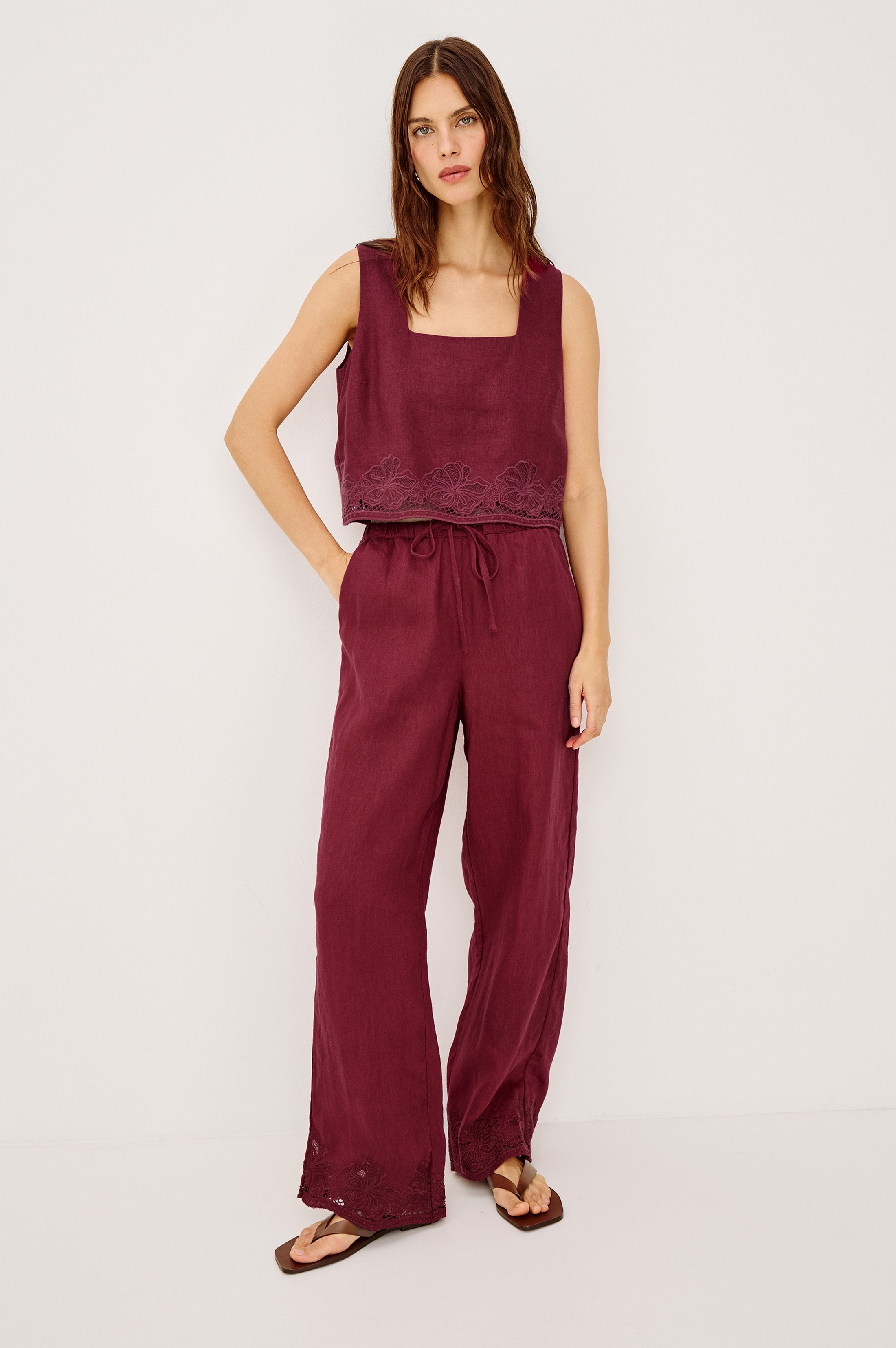 EMMIE PANT - BERRY HIBISCUS EMBROIDERY – Rails