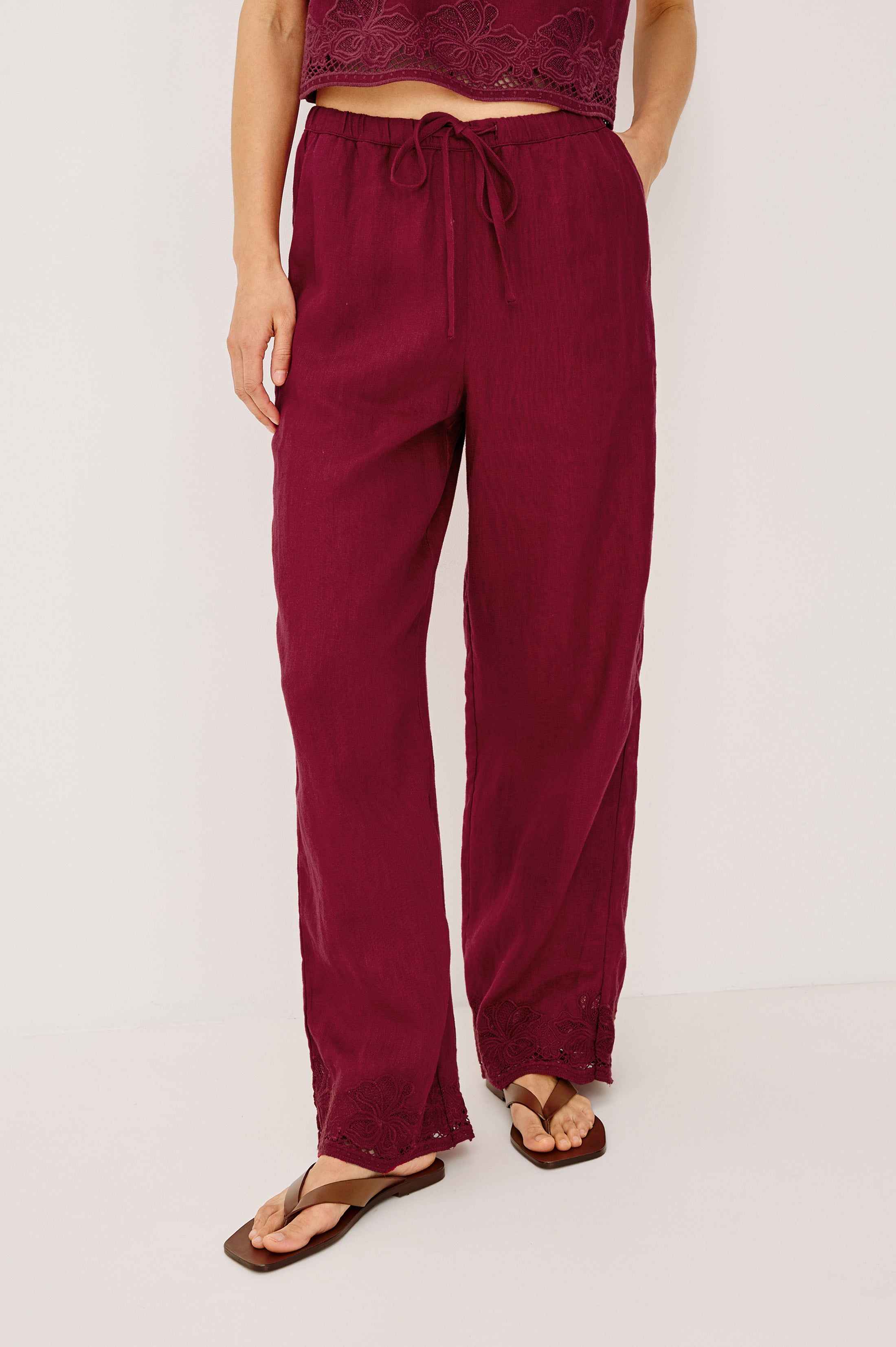 EMMIE PANT - BERRY HIBISCUS EMBROIDERY – Rails