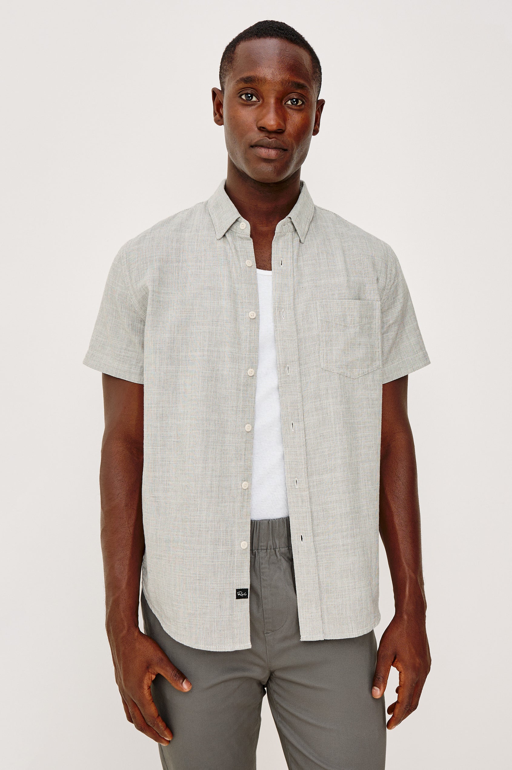 Fairfax Short Sleeve Button-Up Shirt in Lightweight Cotton With a Classic Fit in Platinum Etch Colorway - Upper Body Front View Featured on Model