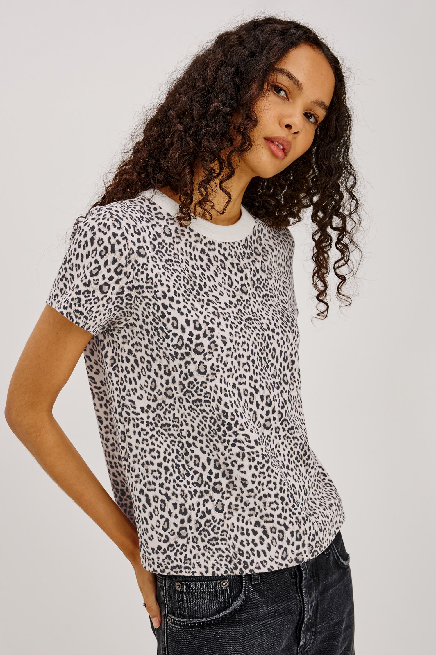 Girlfriend T-Shirt in Midweight Cotton With Slightly Cropped Boxy Fit, Crew Neck, and Short Sleeves in Ecru Cheetah Colorway - Upper Body Front View Featured on Model