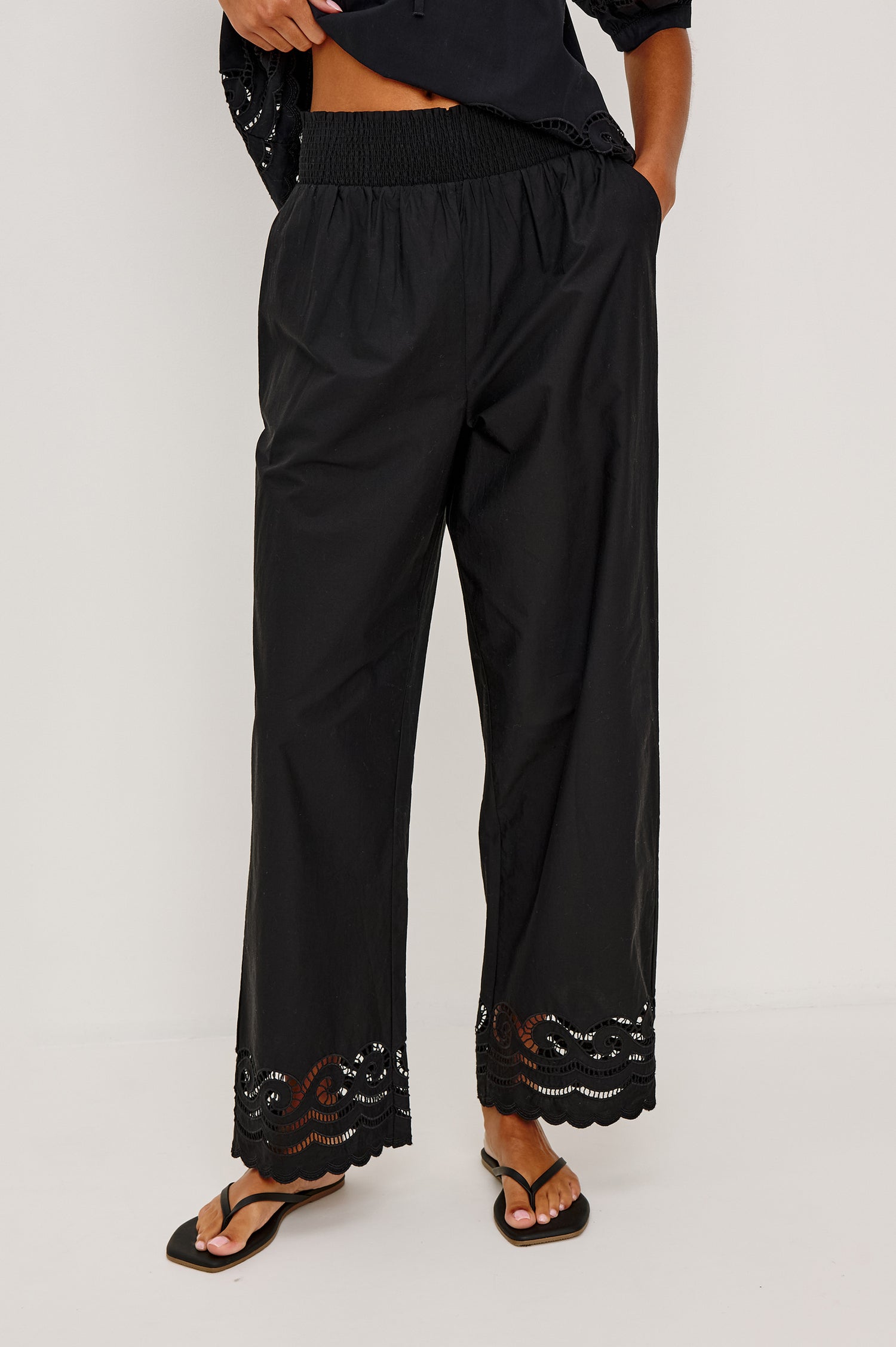 HENRIK PANT - BLACK EMBROIDERY