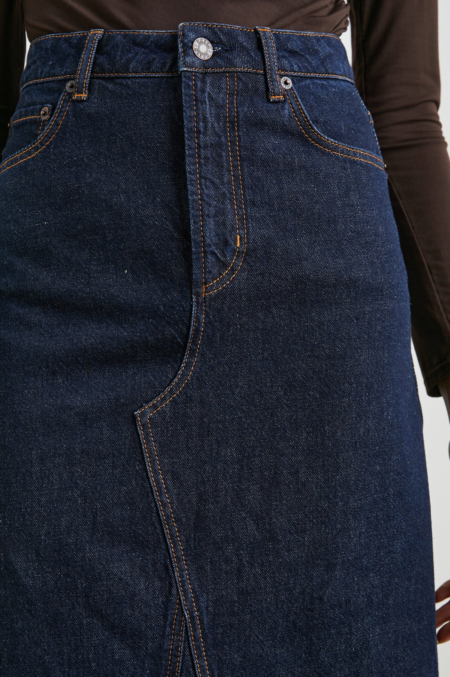 HIGHLAND-MIDNIGHT-BLUES-DETAIL