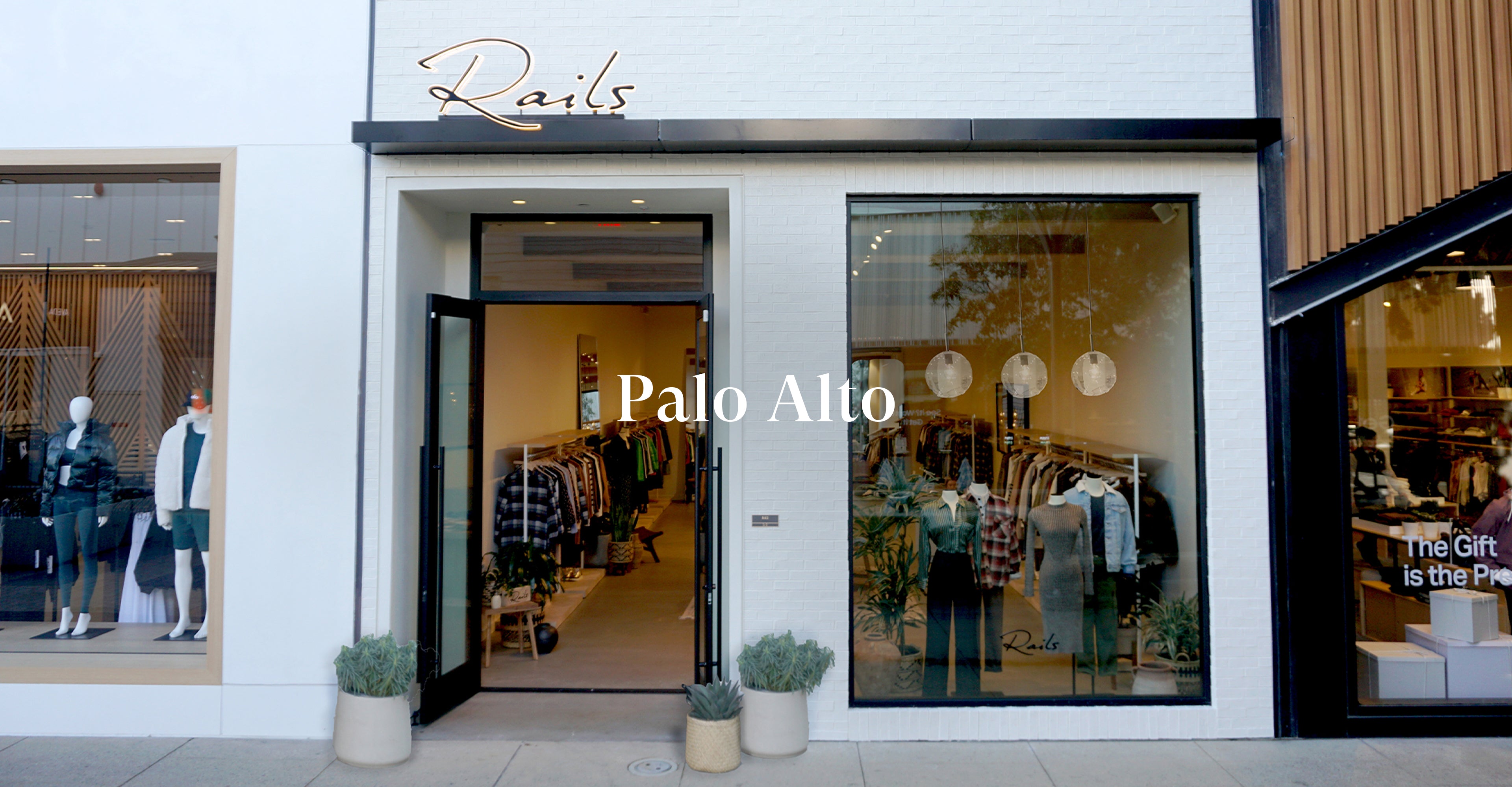 OUTSIDE OF PALO ALTO STORE SHOWING THE MAIN ENTRANCE (LARGE GLASS DOOR) AND LARGE FRONT WINDOW