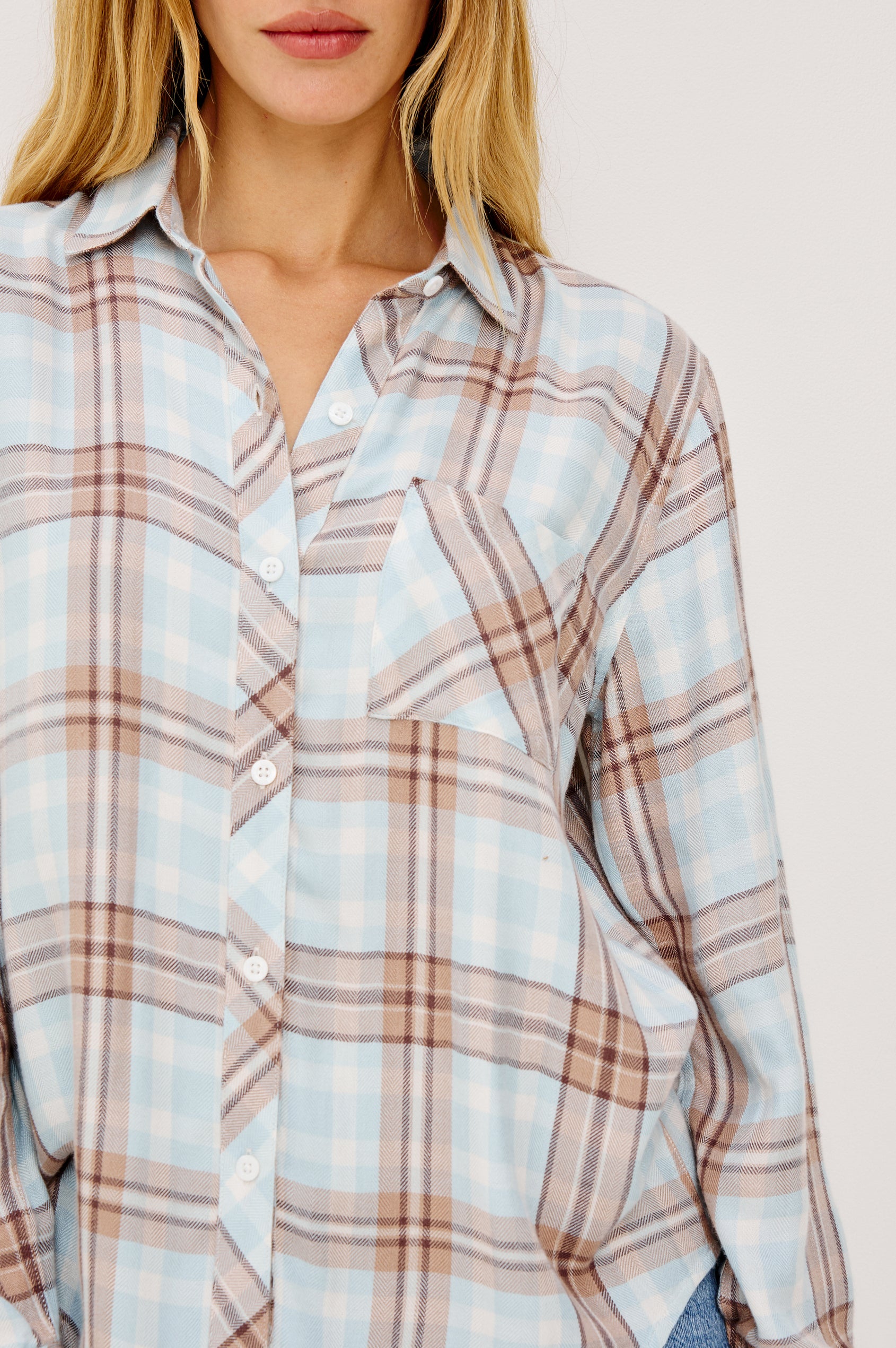 HUNTER SHIRT - CHAMBRAY IVORY DUNE