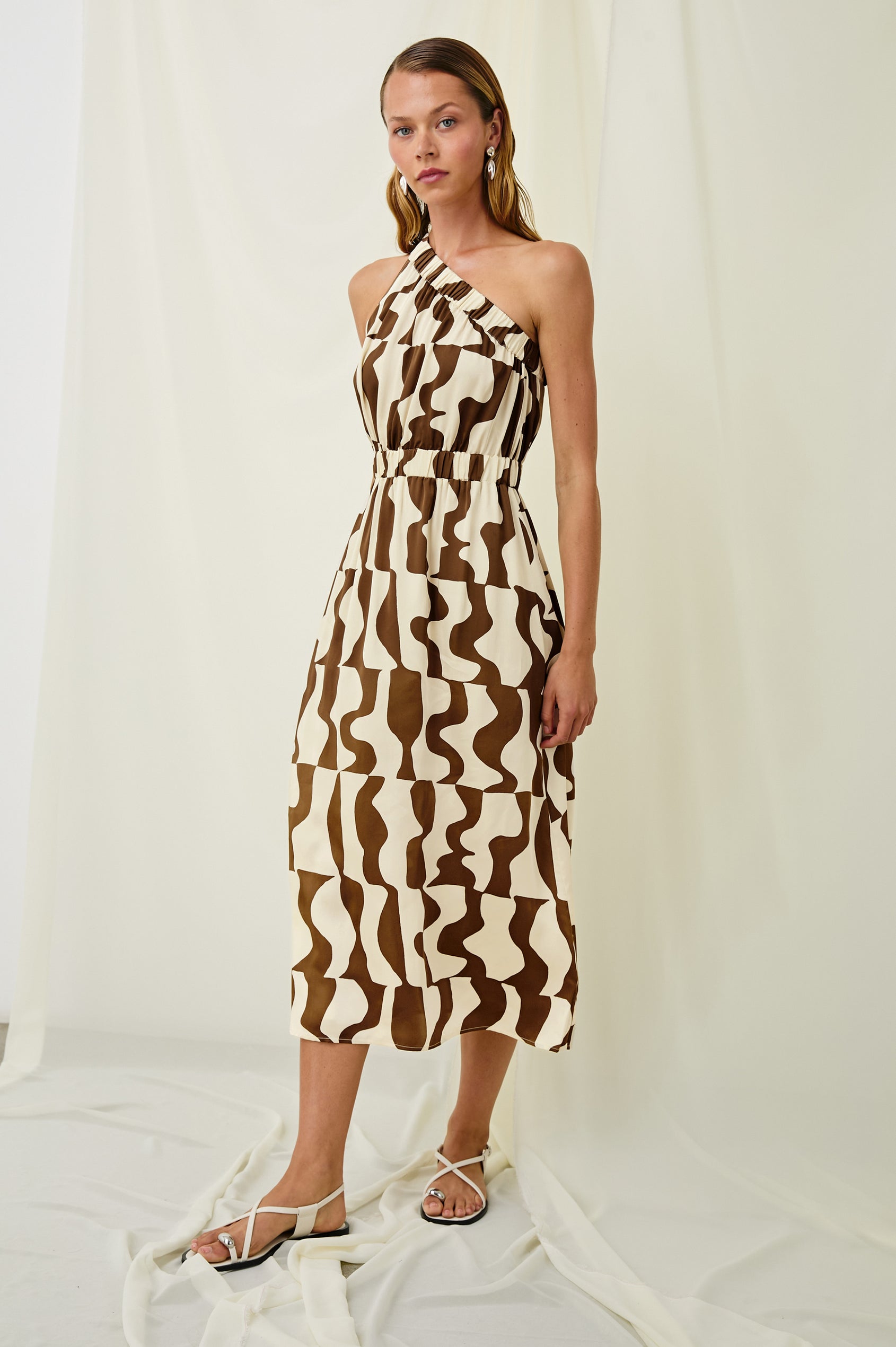 INDIA-COPPER-NOTO-SIDE ANGLE