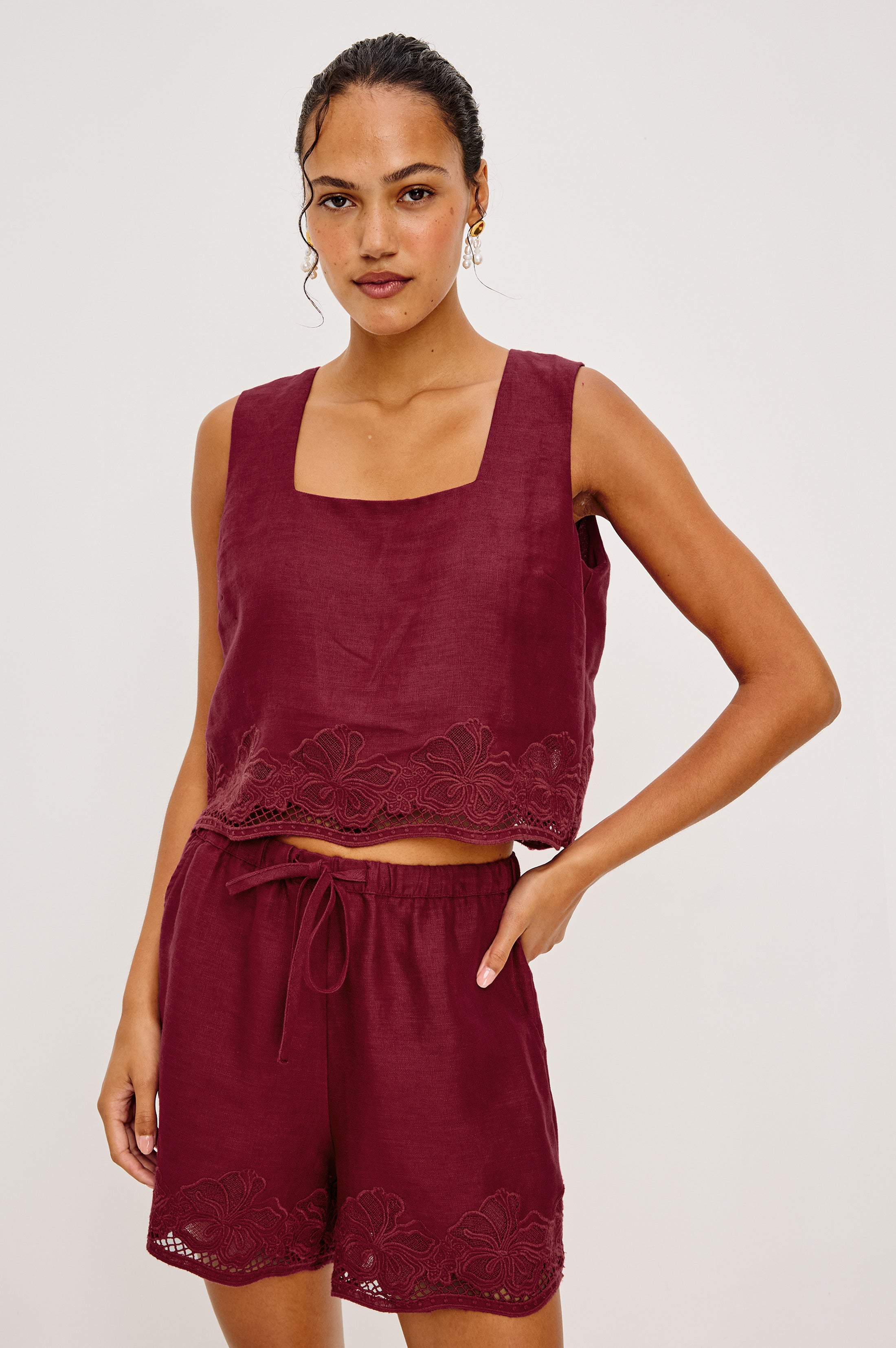 JENNER SHORT - BERRY HIBISCUS EMBROIDERY – Rails