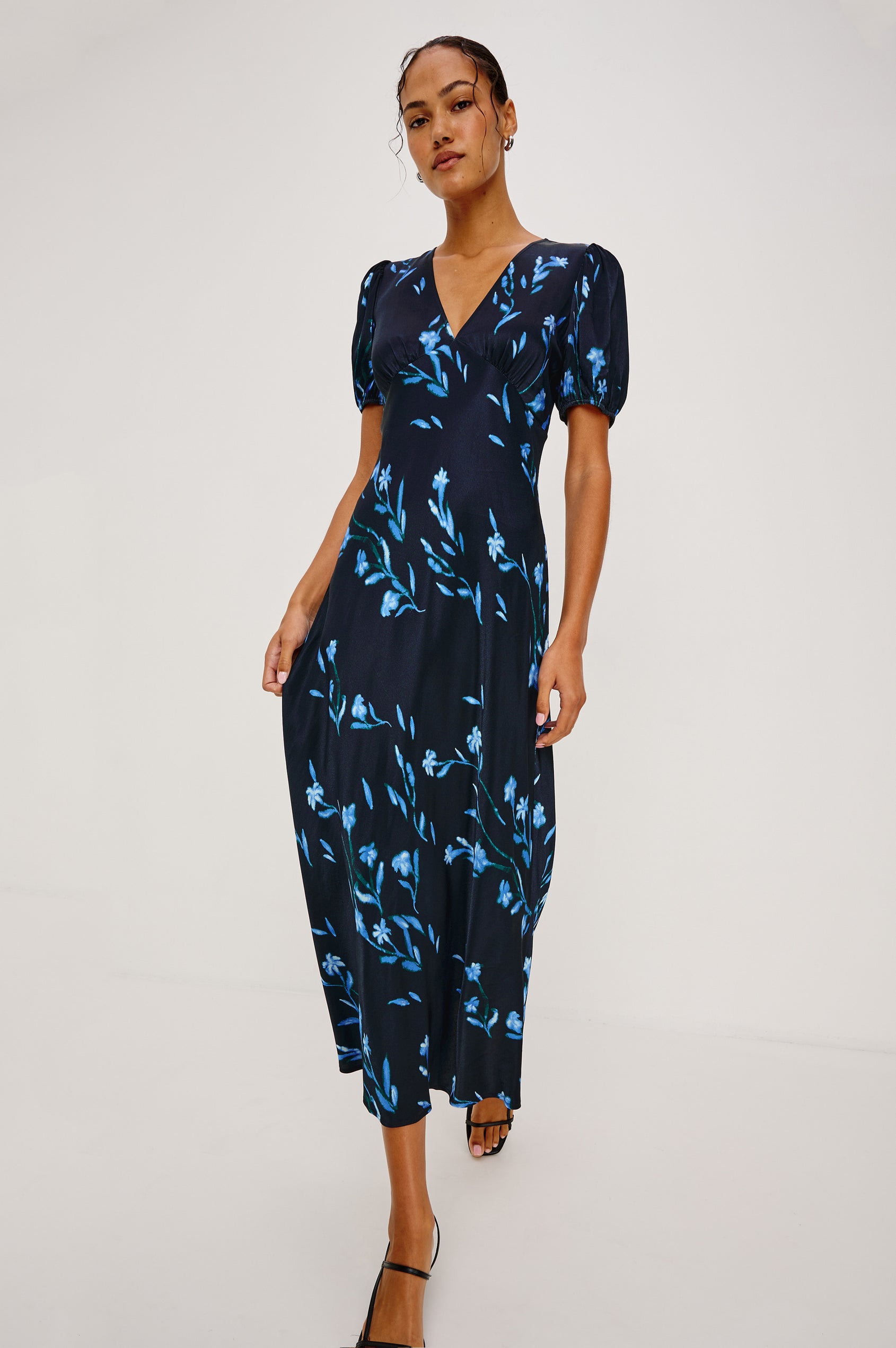 JUNIA DRESS - BLUE CARNATION