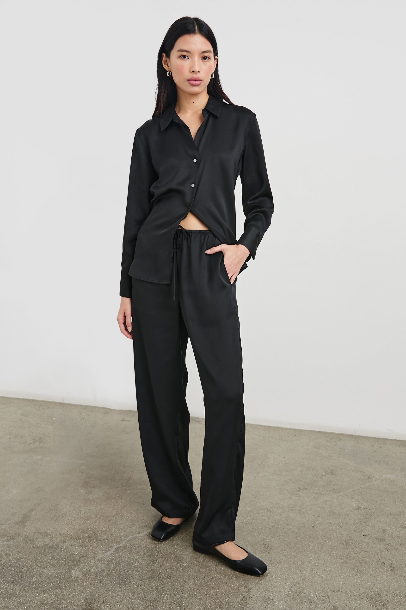 Rails | Ledger Shirt - Black | Size L Rails | Ledger Shirt - Black | Size L