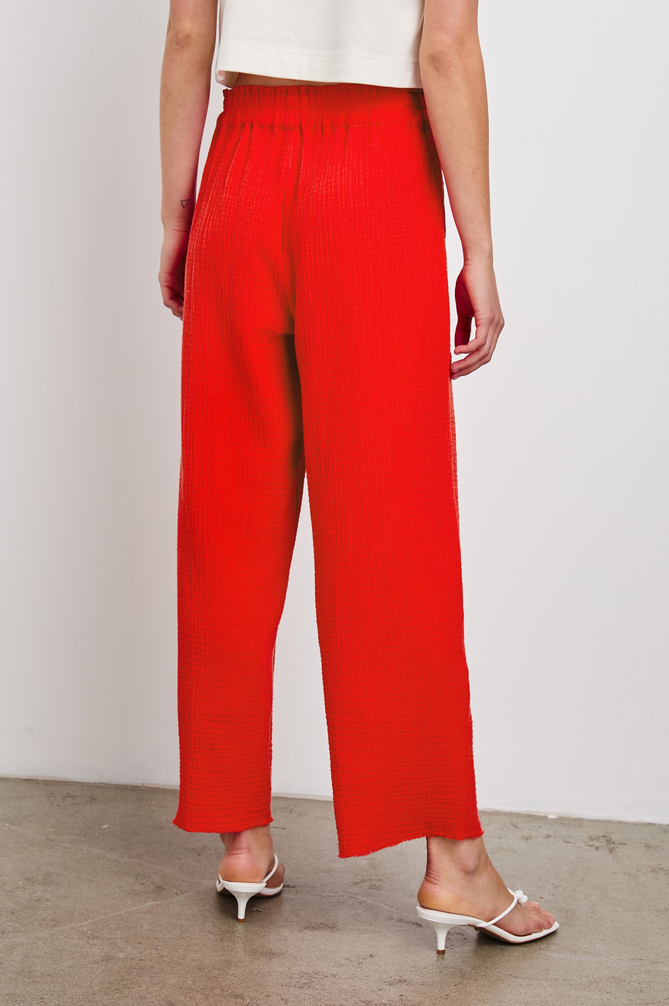 LEON CROP PANT - CHERRY – Rails