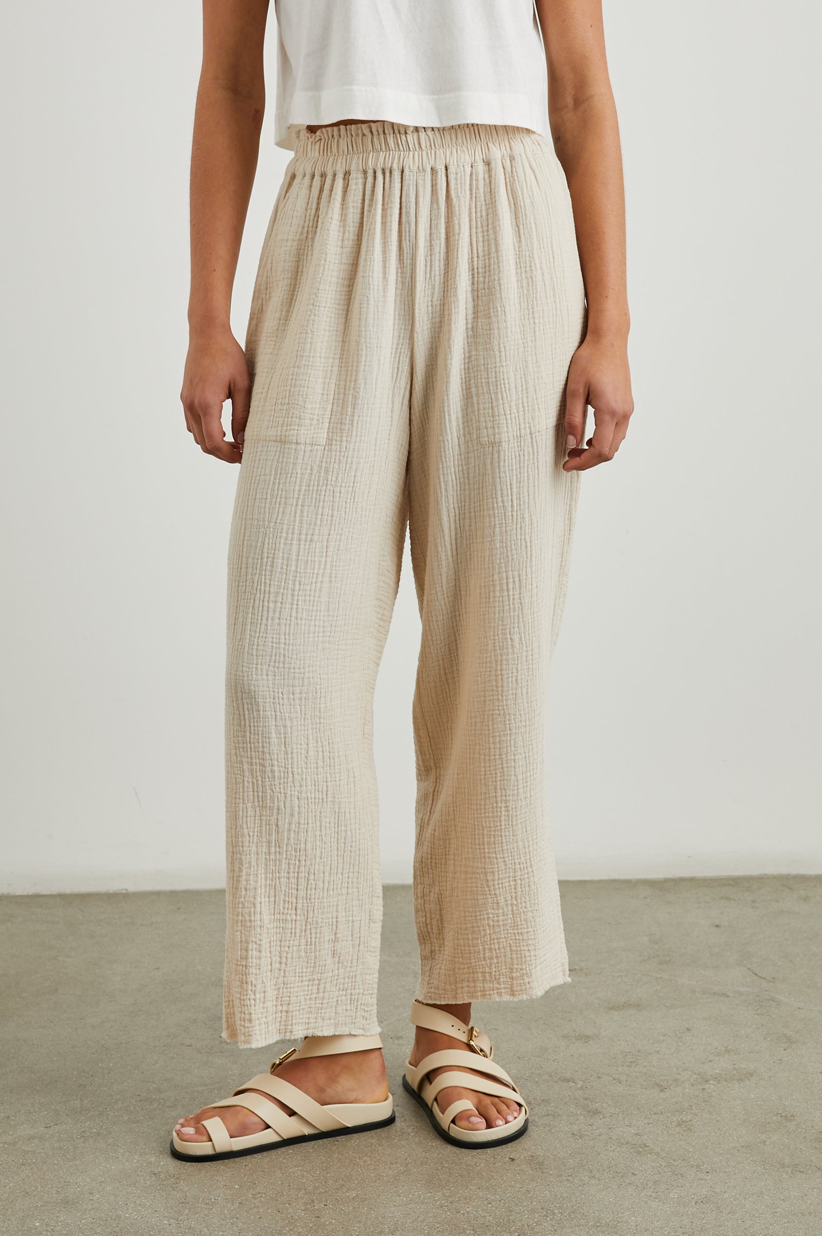 LEON CROP PANT BLACK GAUZE Rails