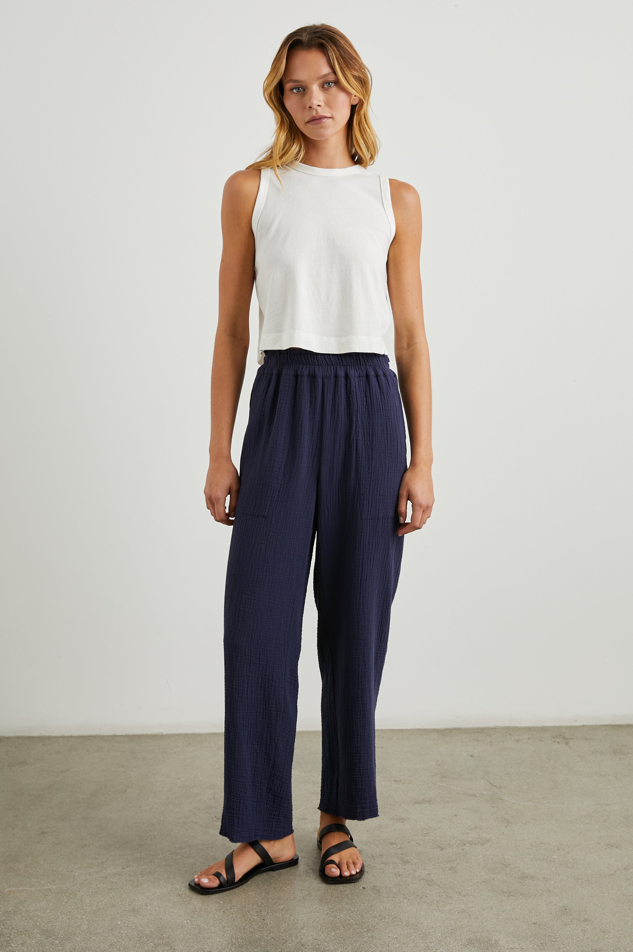 LEON CROP PANT - NAVY – Rails