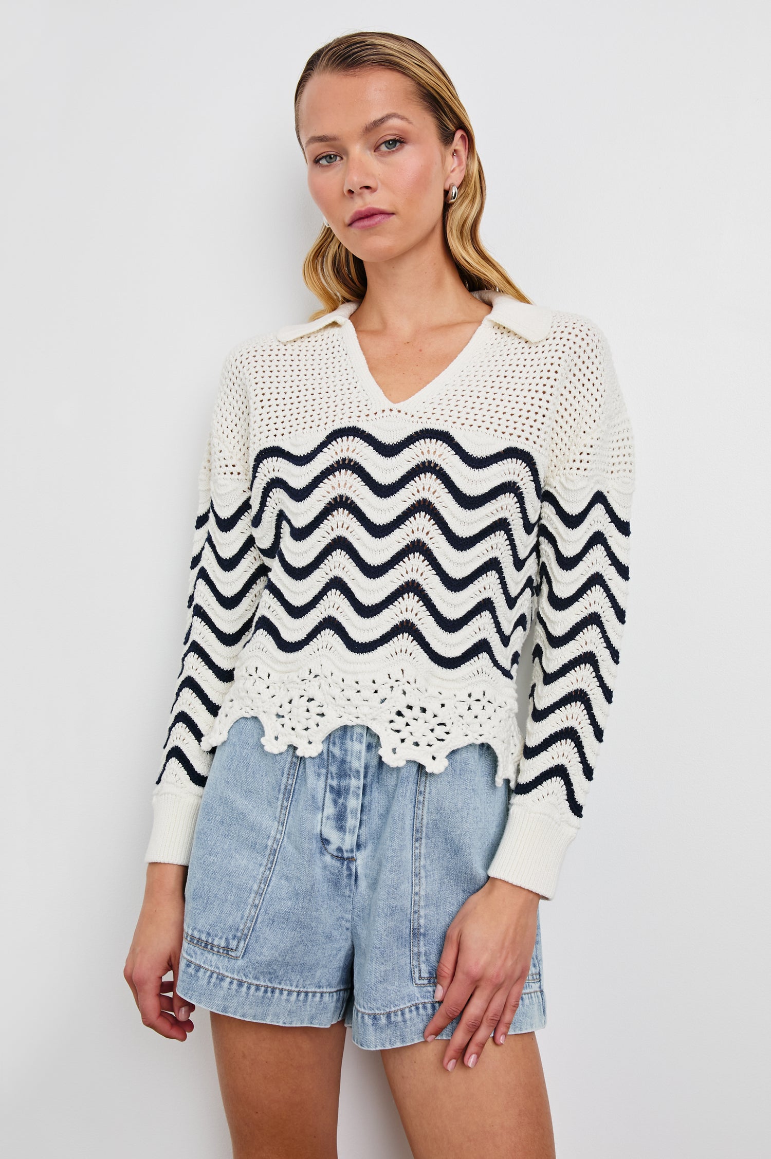 LOUISE-WAVE-STRIPE-FRONT