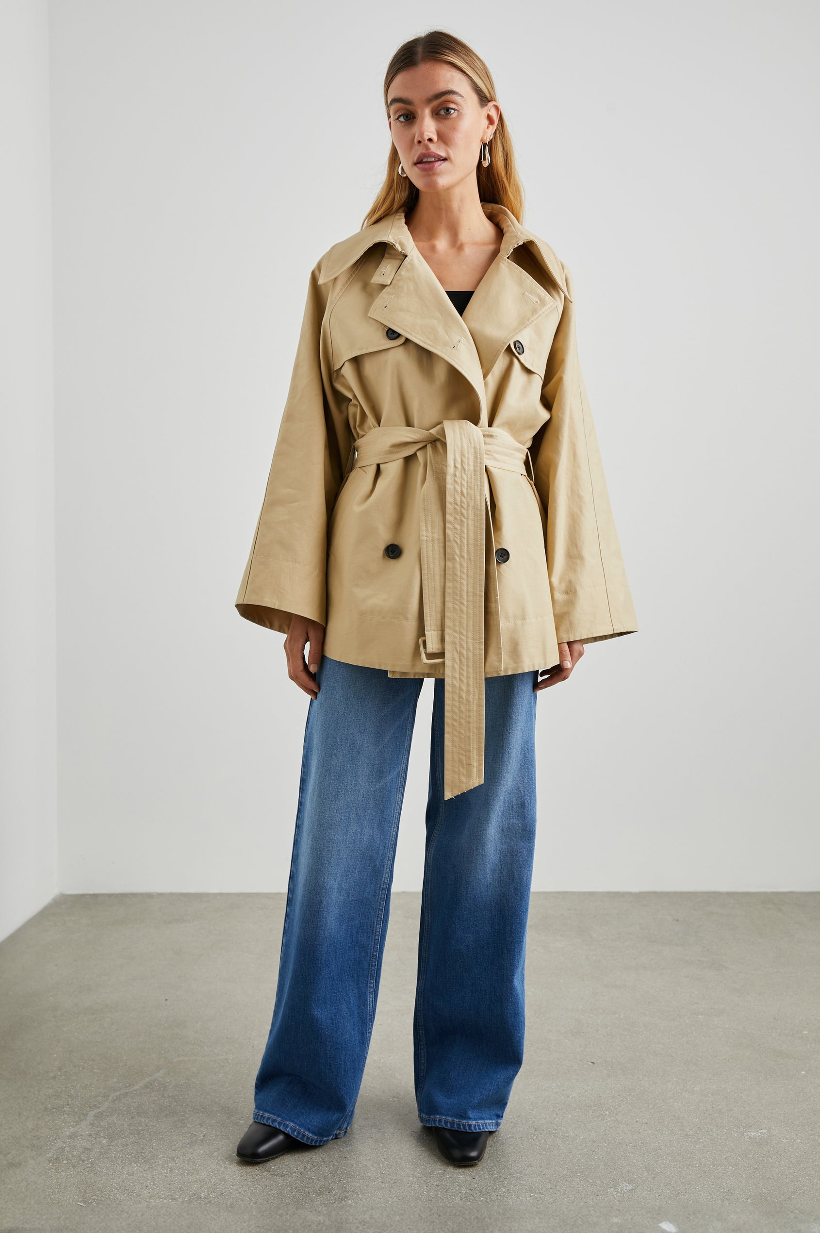 LUCIEN-KHAKI-FRONT FULL BODY