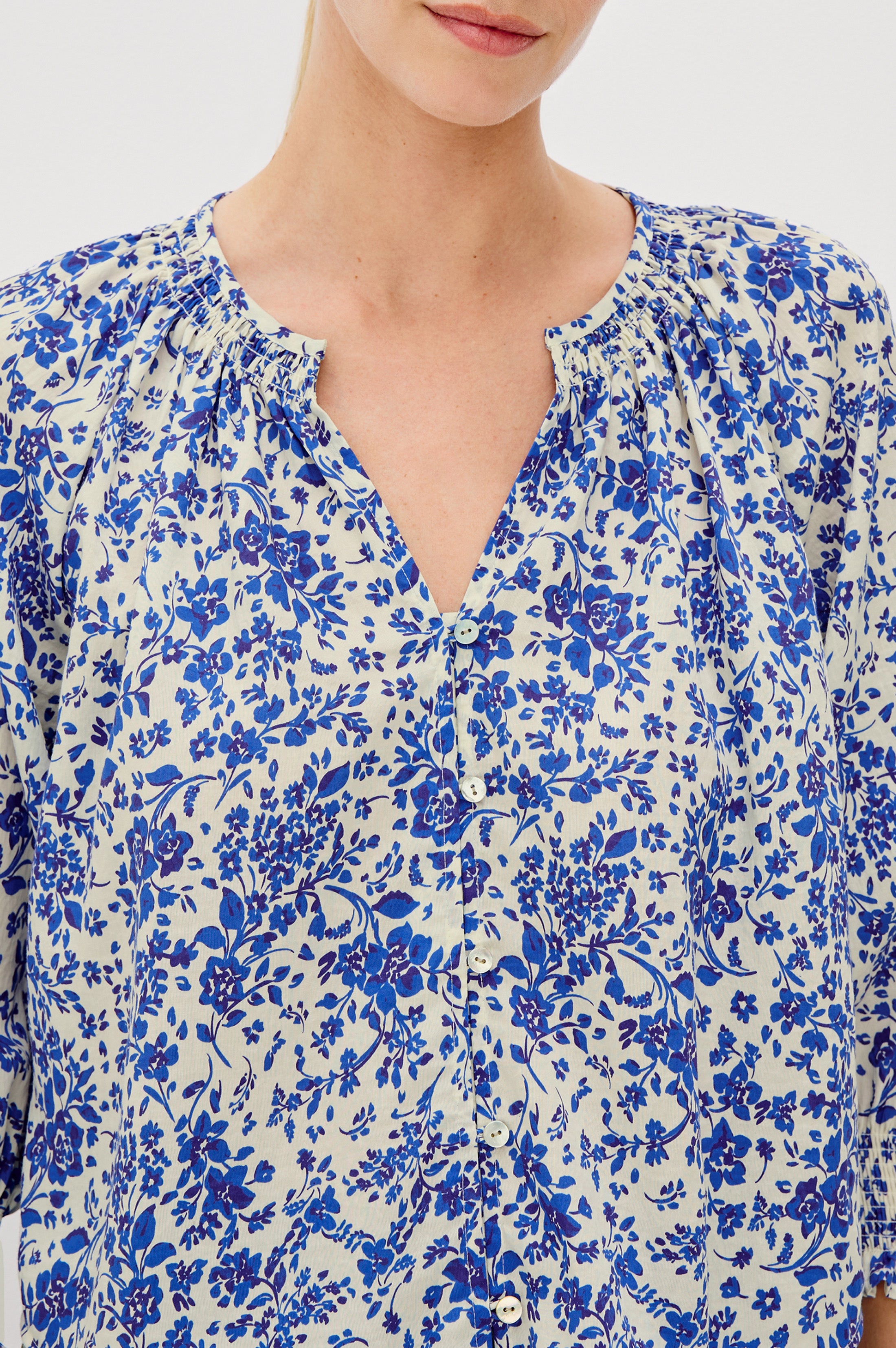 MARIAH TOP - BLUE MARGUERITE – Rails