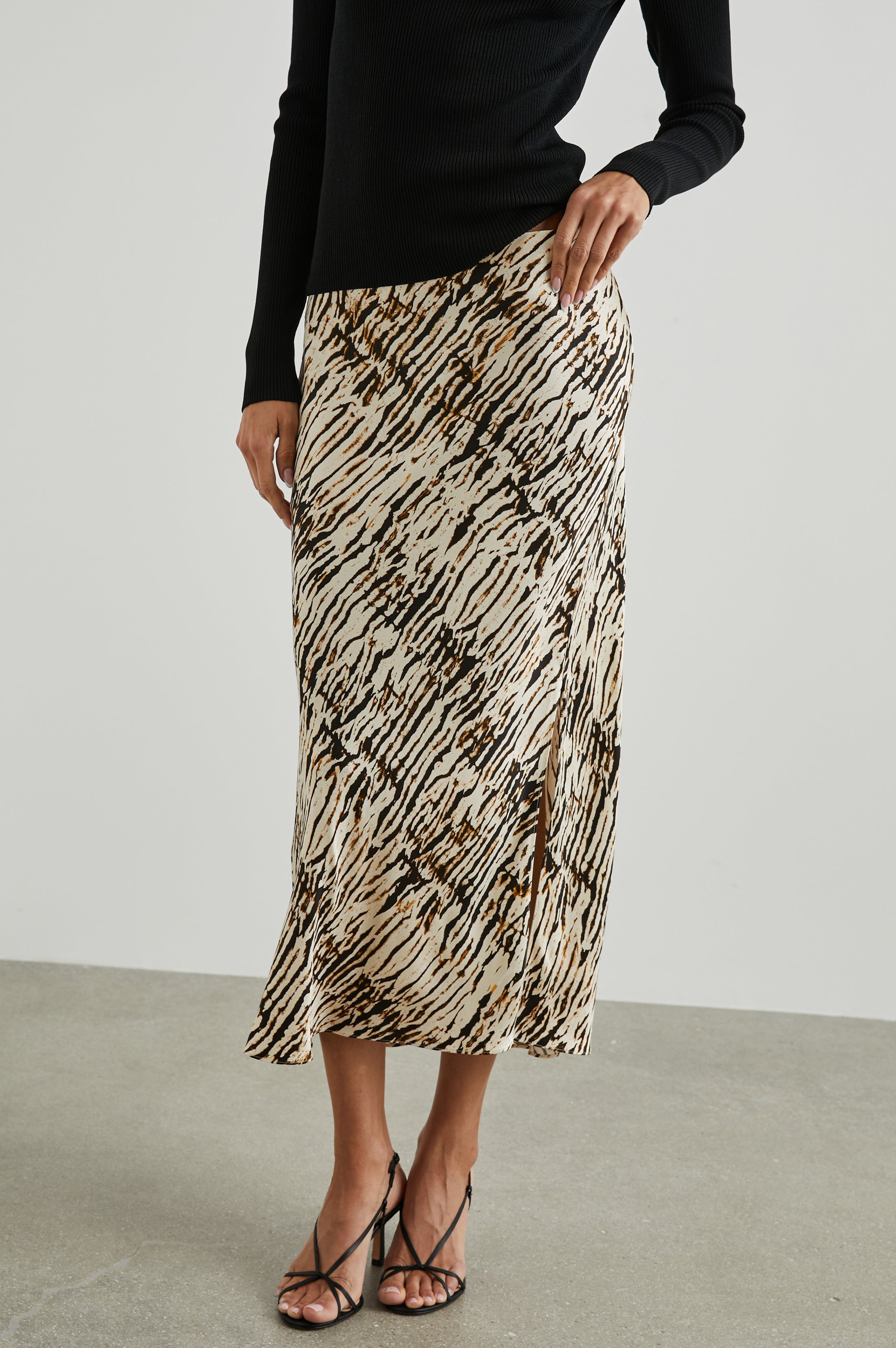Saskia Ikat Print Skirt - Leopard – WYSE London