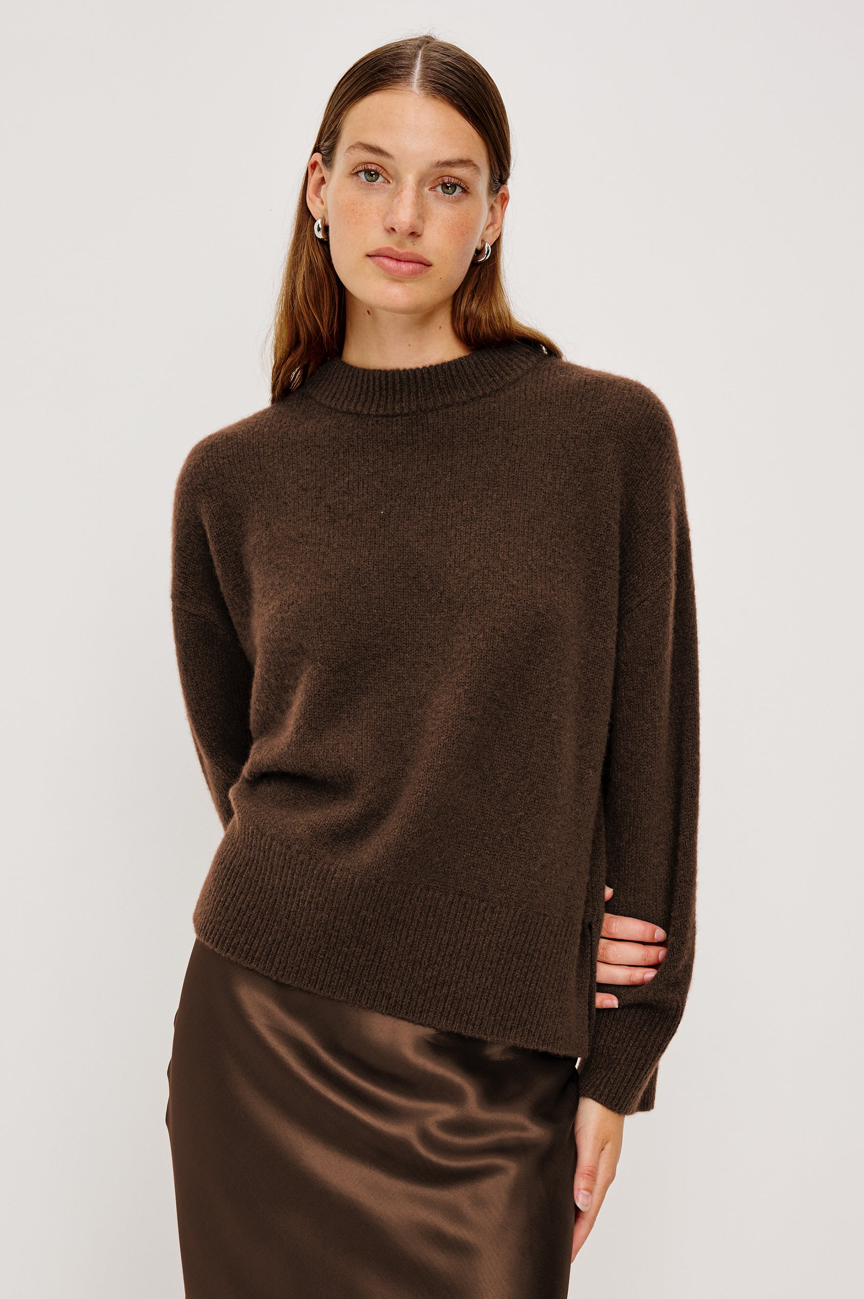 MIRANDA SWEATER - CHOCOLATE
