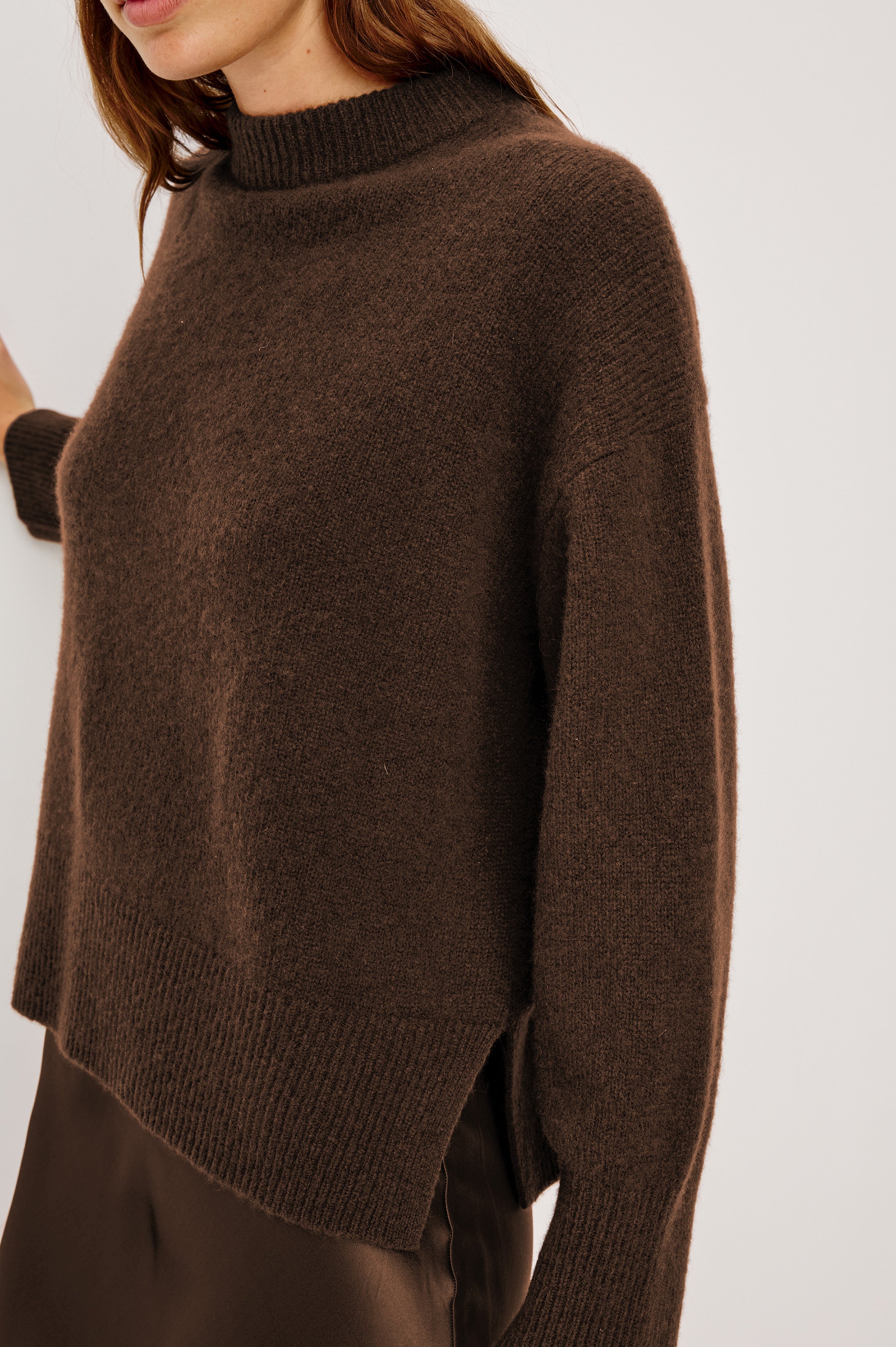 メル52781 MIRANDA SWEATER - CHOCOLATE – Rails