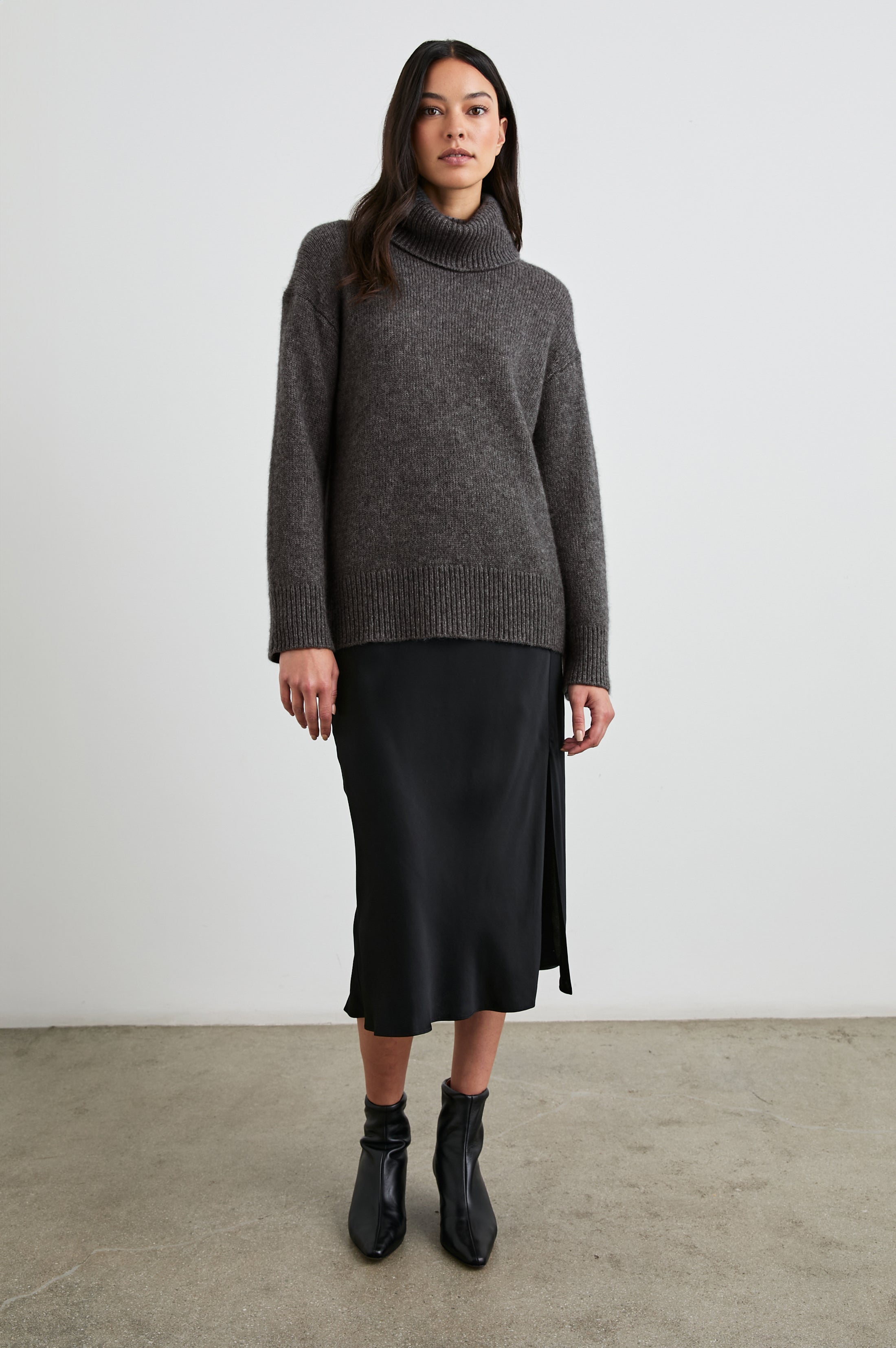 NADINE SWEATER - THUNDER – Rails