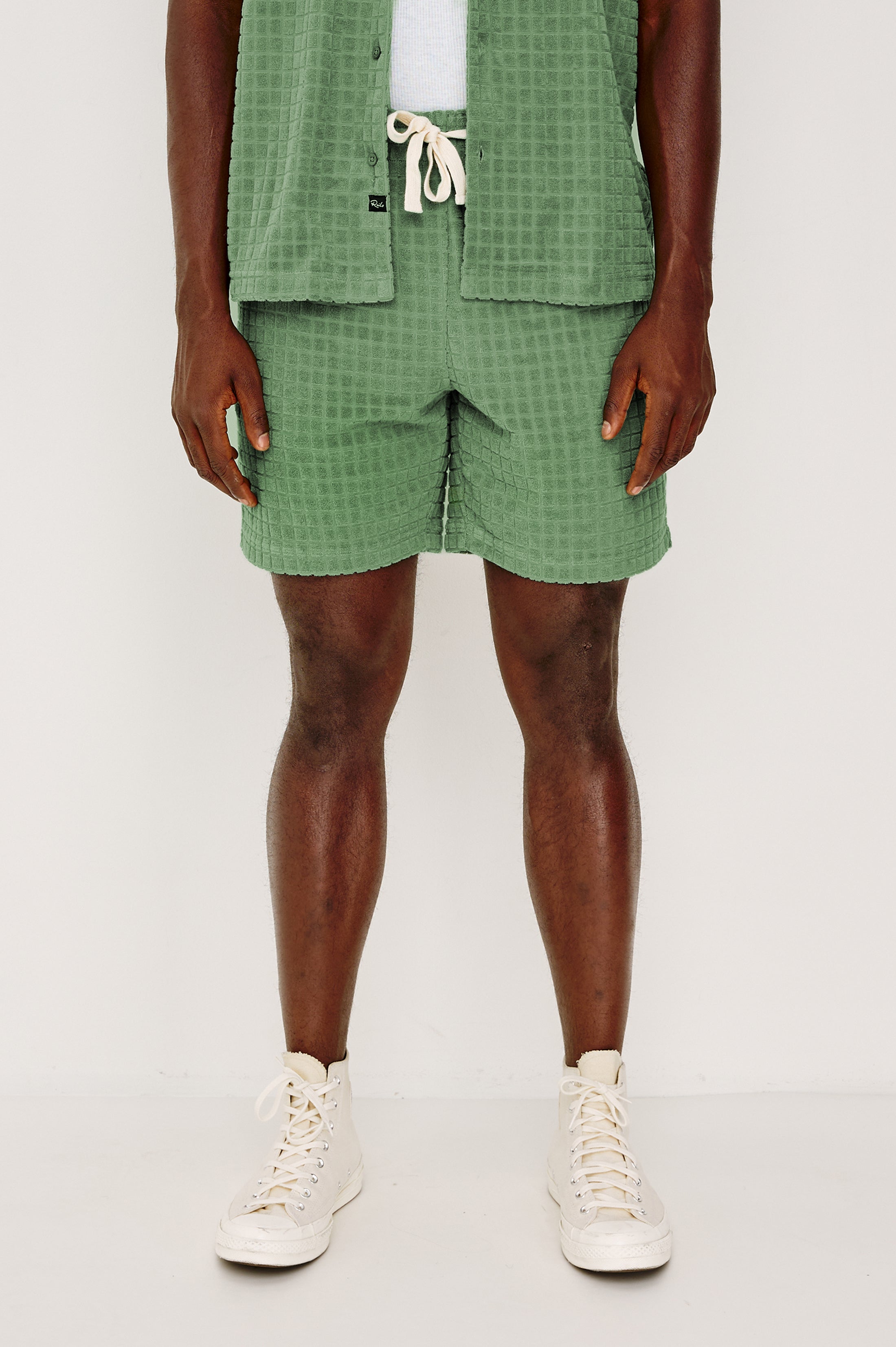 NOVA SHORT - GREEN BAY GRID – Rails
