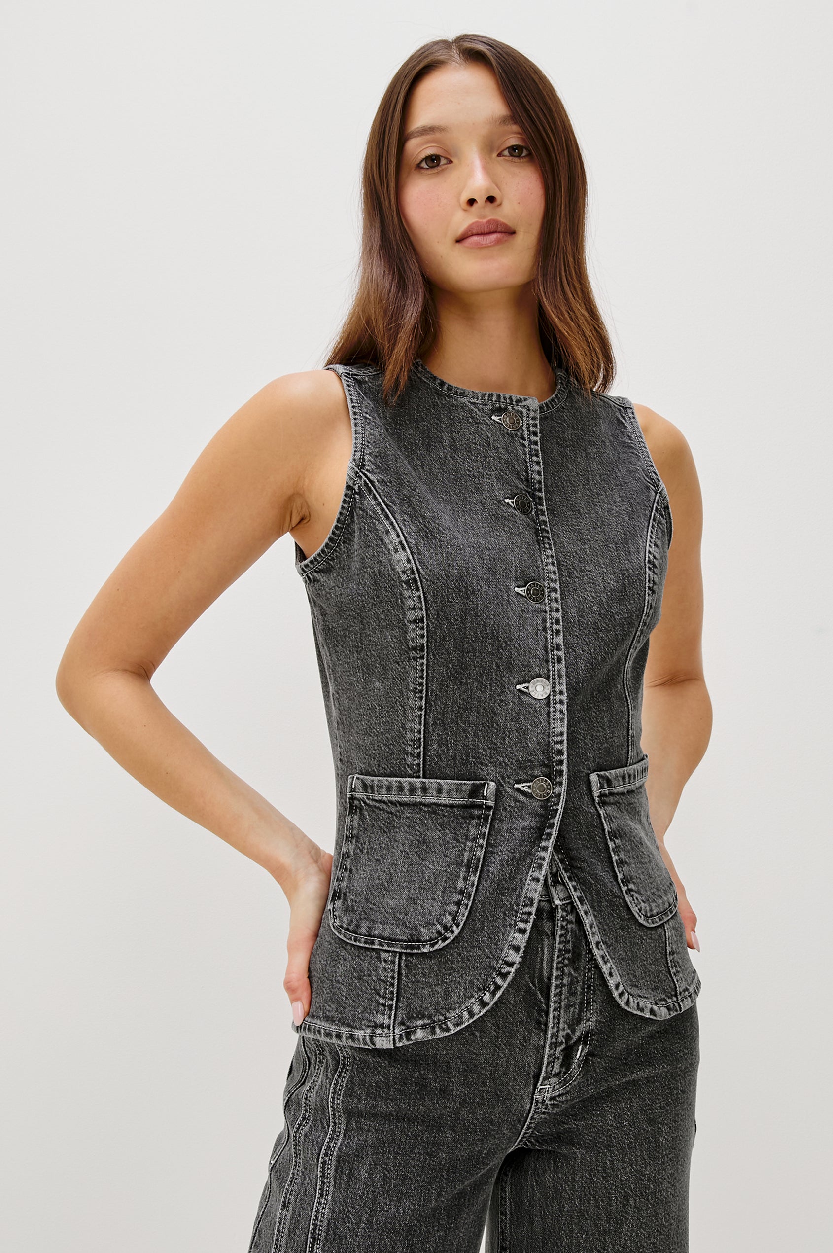 PORTOLA VEST - WASHED CHARCOAL