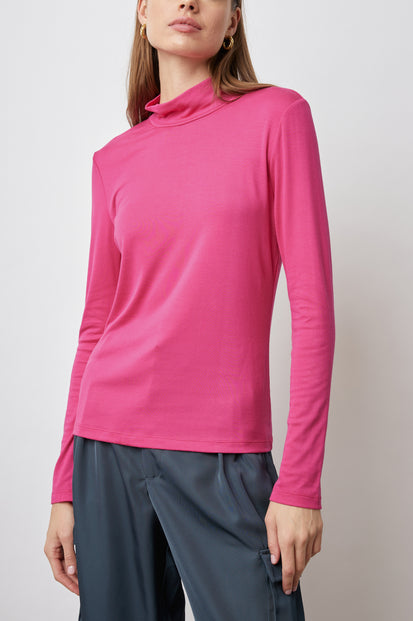 RAY-HOT-PINK-FRONT
