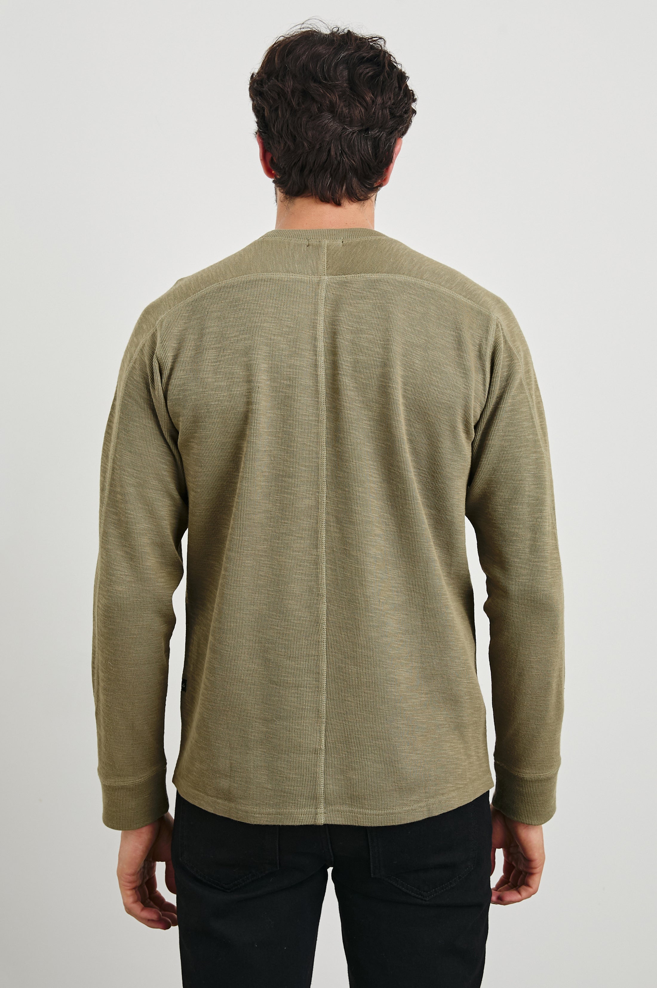 RHEESE LONG SLEEVE TEE - GREEN OLIVE – Rails