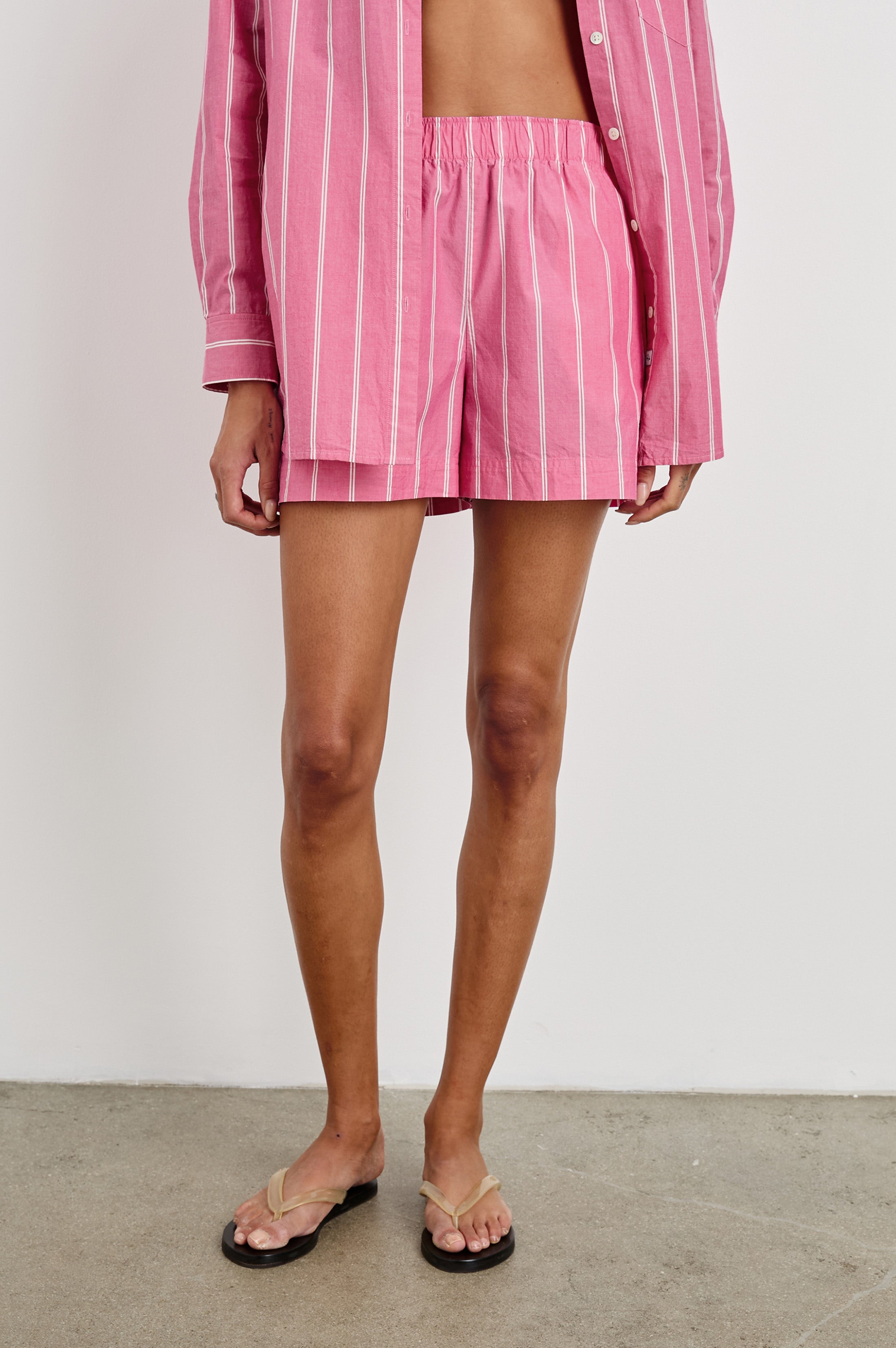 ROCKY SHORT - HIBISCUS WHITE STRIPE – Rails