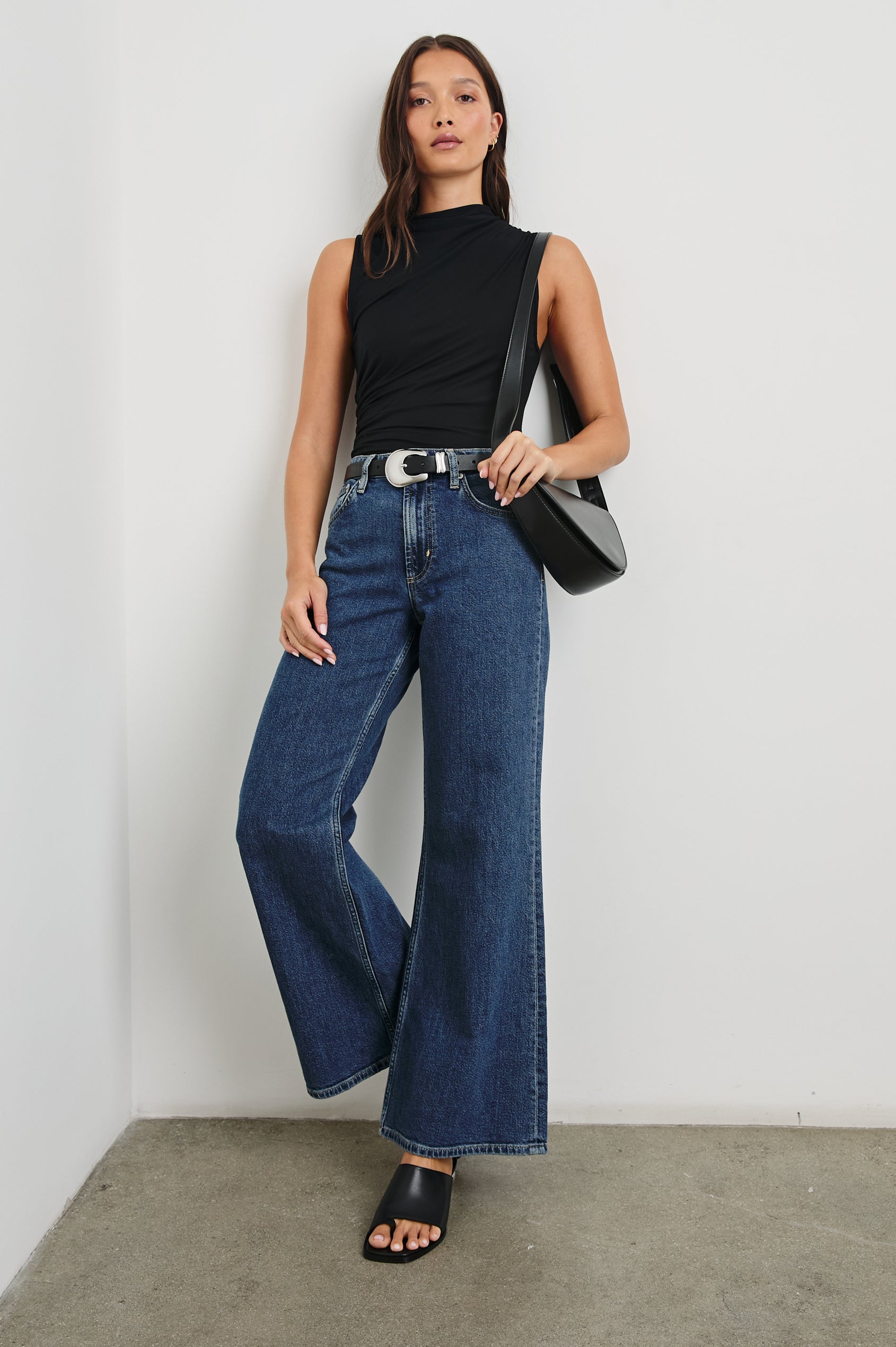 Rails | Rodeo Belt - Black Silver | Size M/L | Discover Contemporary Classics Rails | Rodeo Belt - Black Silver | Size M/L | Discover Contemporary Classics
