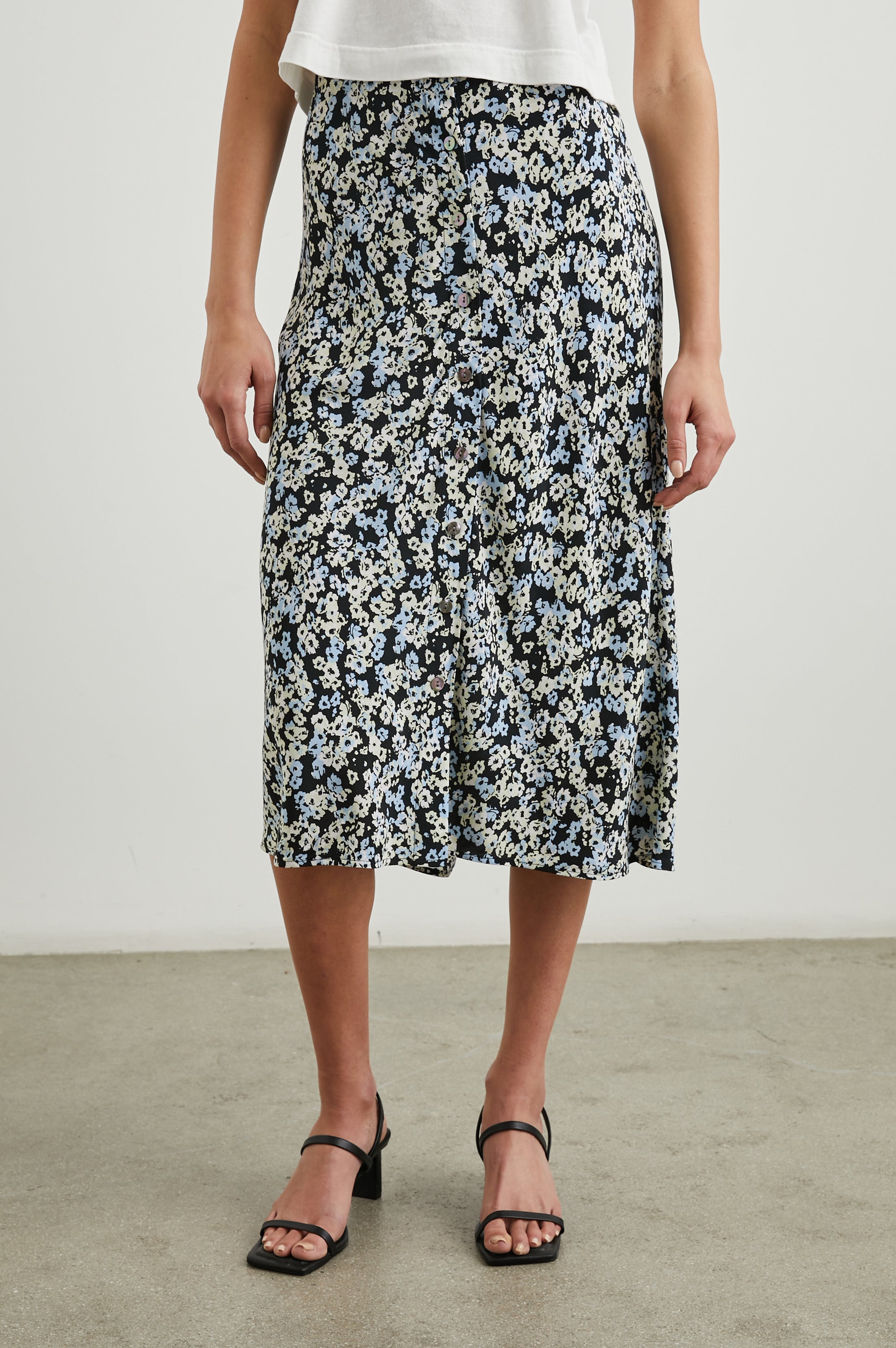 ROSETTA SKIRT - MIDNIGHT MEADOW FLORAL – Rails