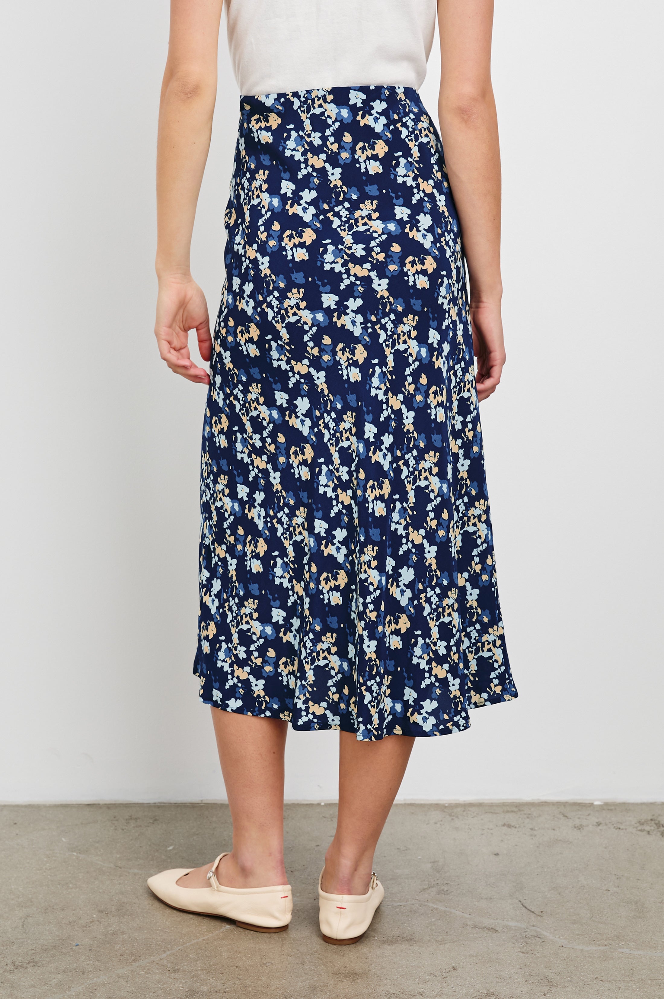 ROSETTA SKIRT - MIDNIGHT MEADOW FLORAL – Rails